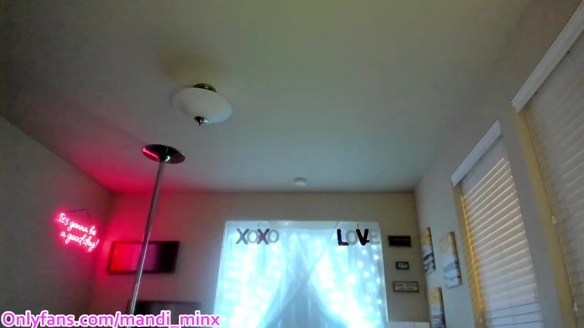 Gallery image thumbnail from Mandi_Minx's myfreecams stream on, 02/02/2024, 08:41 image 17 of 20