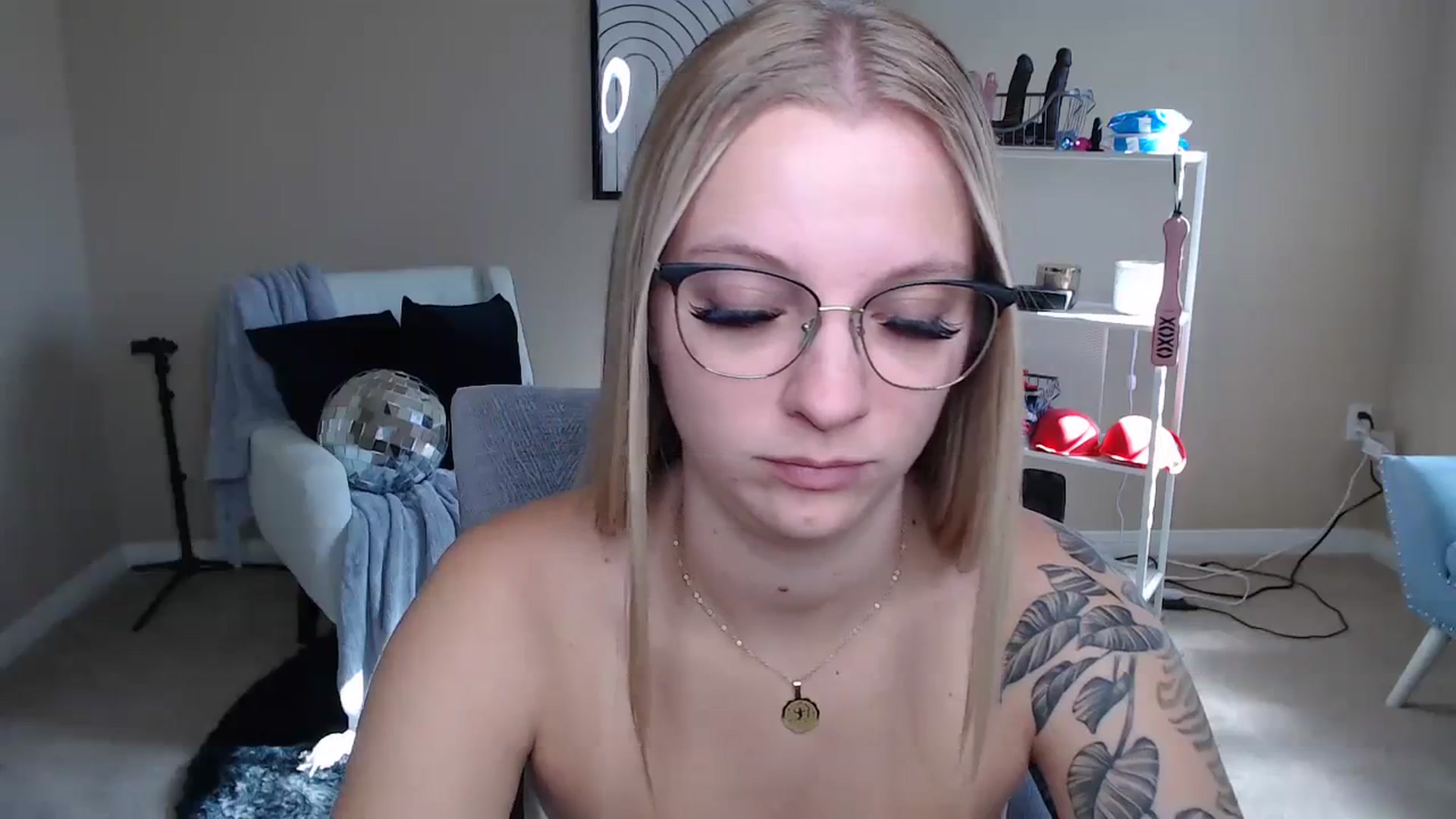 Gallery image thumbnail from MandyIrelan's myfreecams stream on, 11/21/2023, 18:43 image 20 of 20