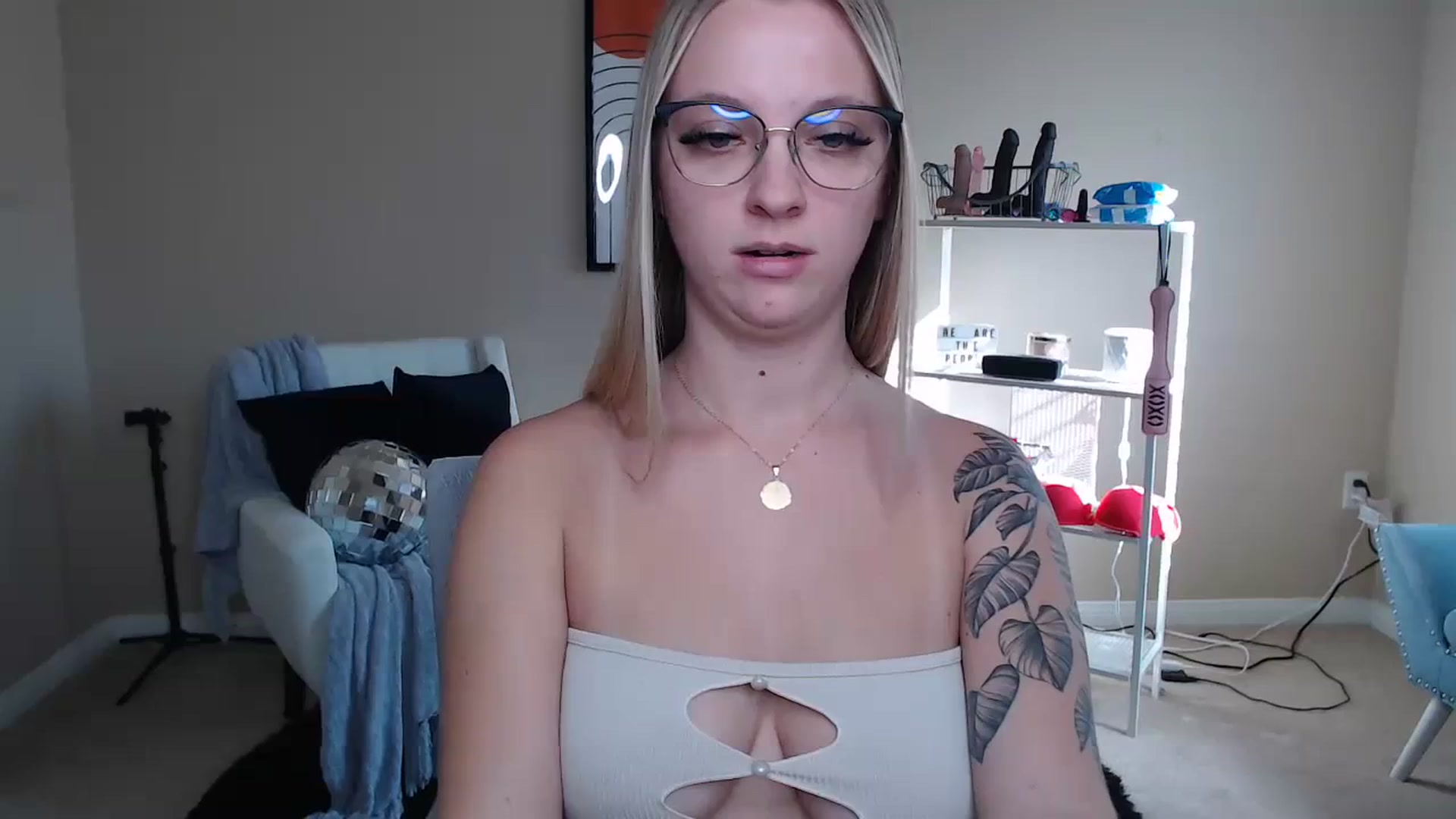 Gallery image thumbnail from MandyIrelan's myfreecams stream on, 11/21/2023, 19:54 image 20 of 20