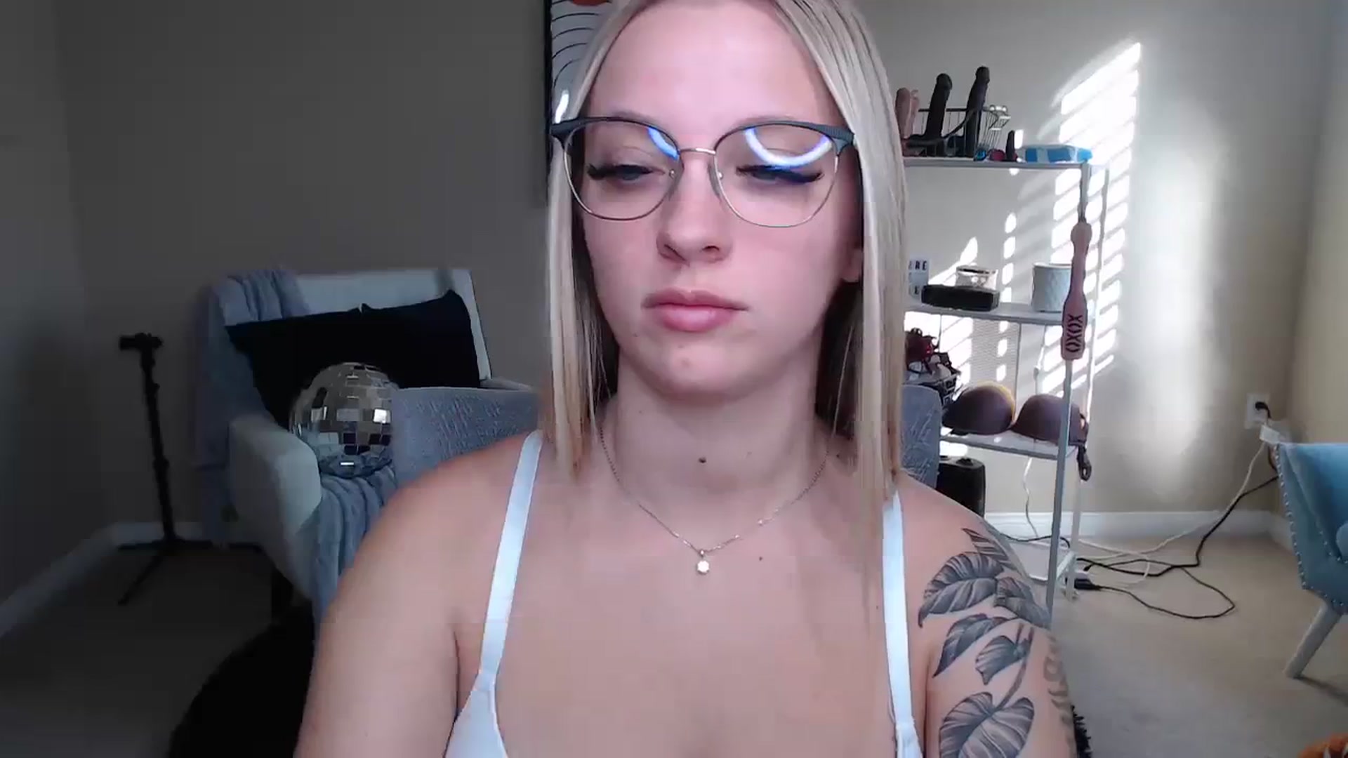 Gallery image thumbnail from MandyIrelan's myfreecams stream on, 12/26/2023, 21:50 image 8 of 20