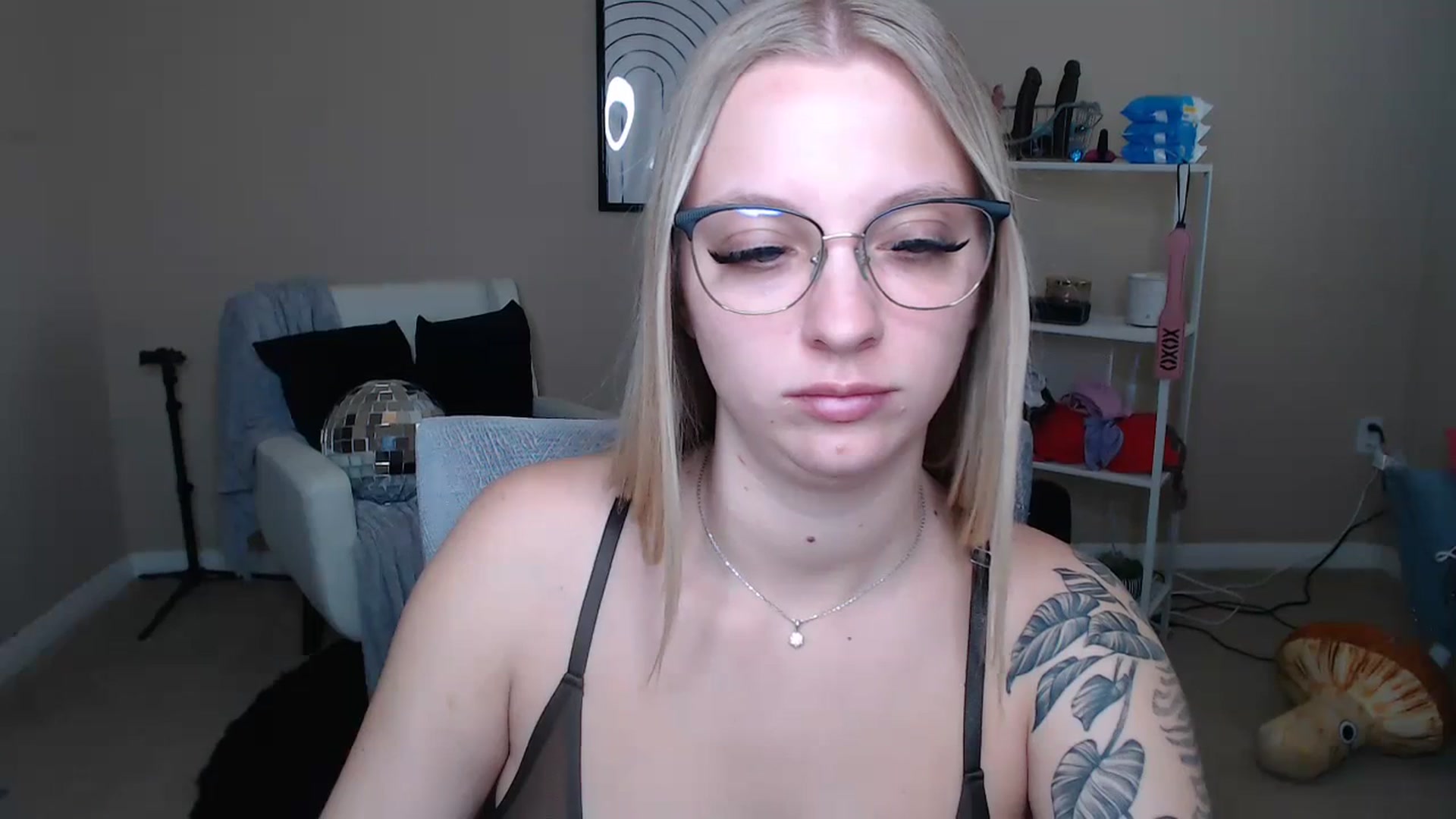 Gallery image thumbnail from MandyIrelan's myfreecams stream on, 01/20/2024, 20:28 image 18 of 20