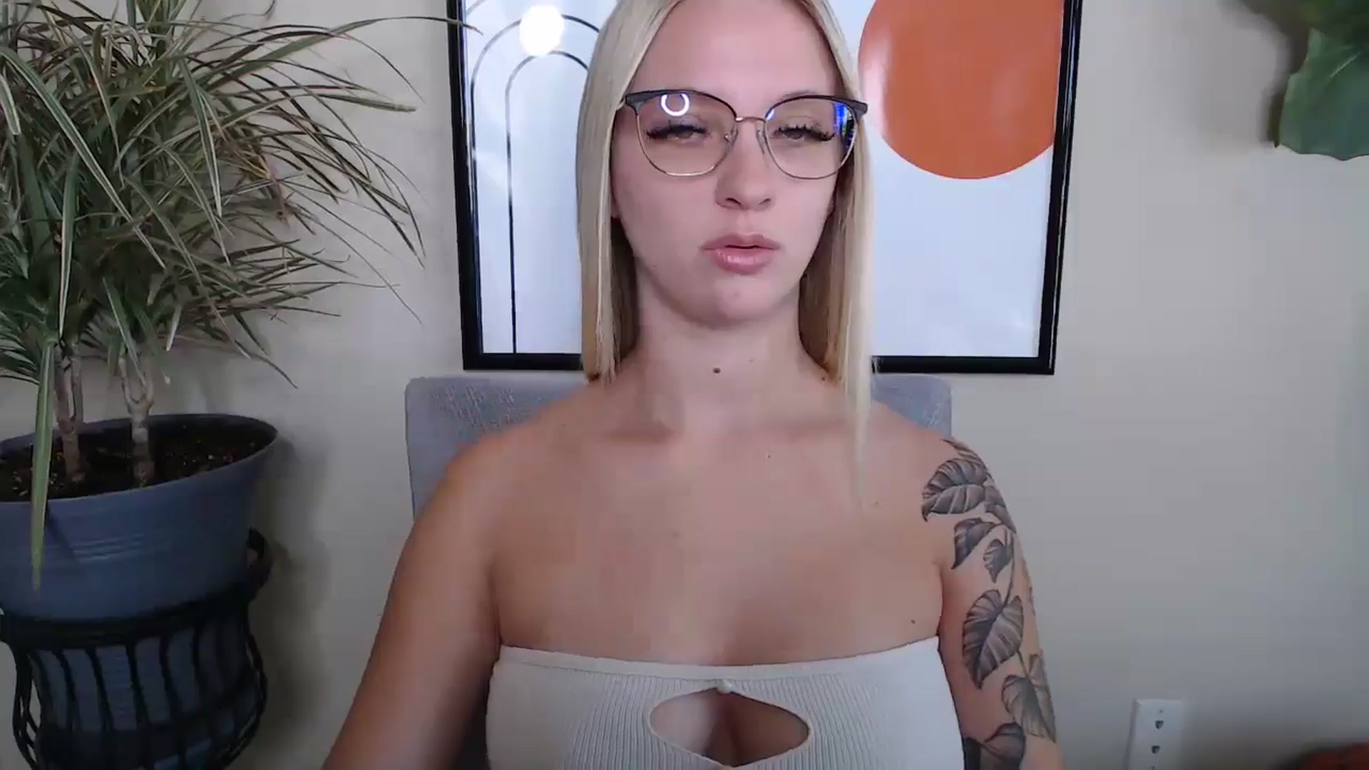 Gallery image thumbnail from MandyIrelan's myfreecams stream on, 06/02/2024, 18:18 image 7 of 20