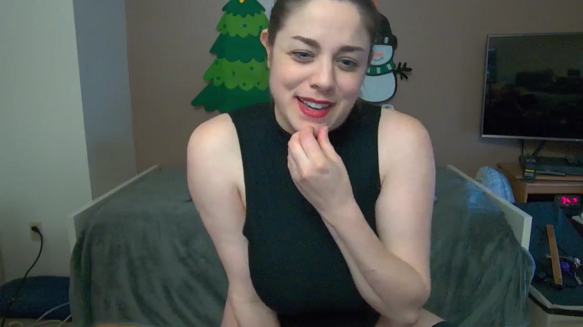 Gallery image thumbnail from Mandy_Rose's myfreecams stream on, 12/12/2024, 05:49 image 19 of 20