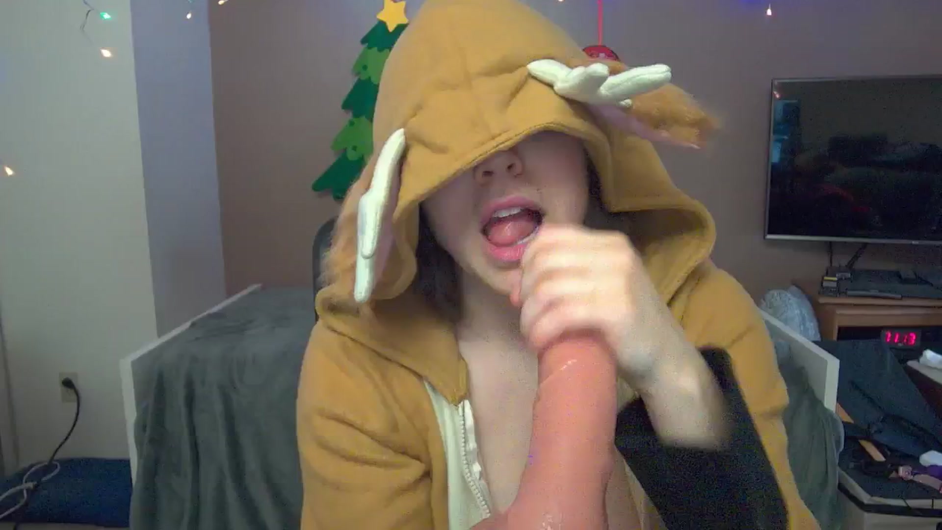 Gallery image thumbnail from Mandy_Rose's myfreecams stream on, 12/20/2024, 07:26 image 18 of 20