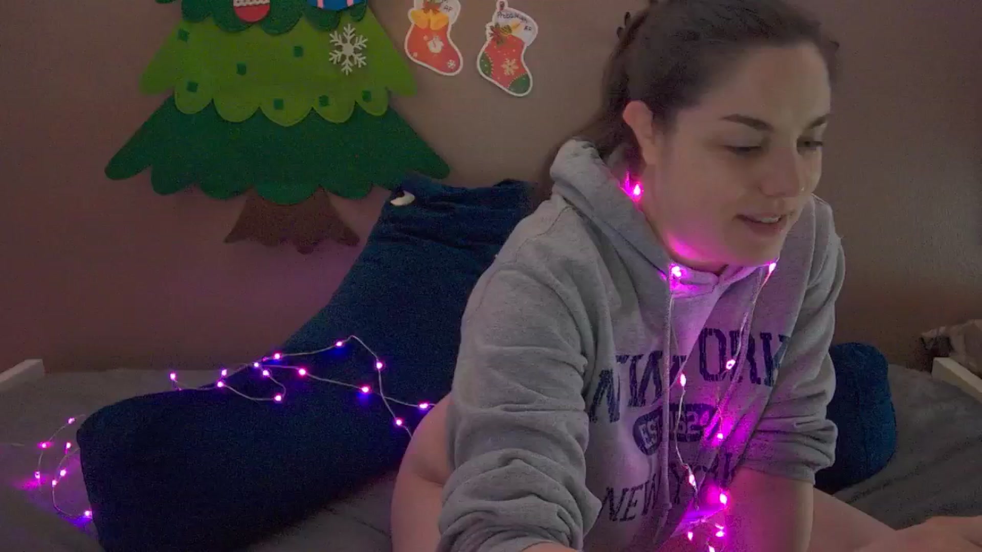 Gallery image thumbnail from Mandy_Rose's myfreecams stream on, 12/30/2024, 07:46 image 14 of 20