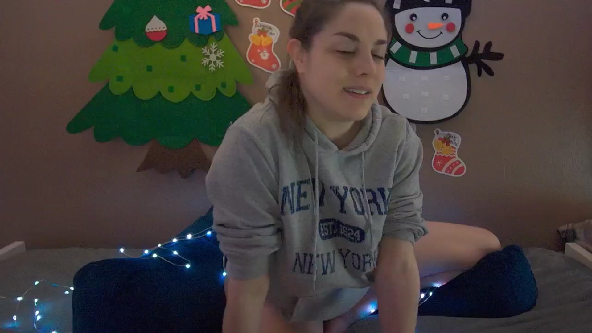 Gallery image thumbnail from Mandy_Rose's myfreecams stream on, 12/30/2024, 07:46 image 8 of 20