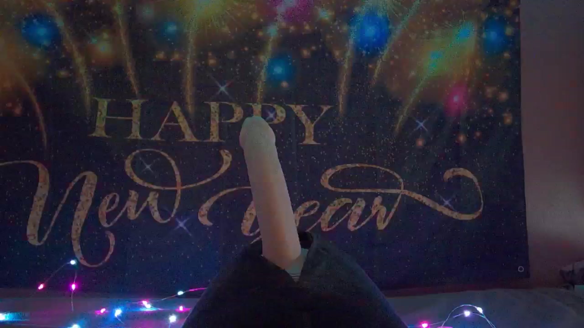 Gallery image thumbnail from Mandy_Rose's myfreecams stream on, 01/04/2025, 06:00 image 12 of 20