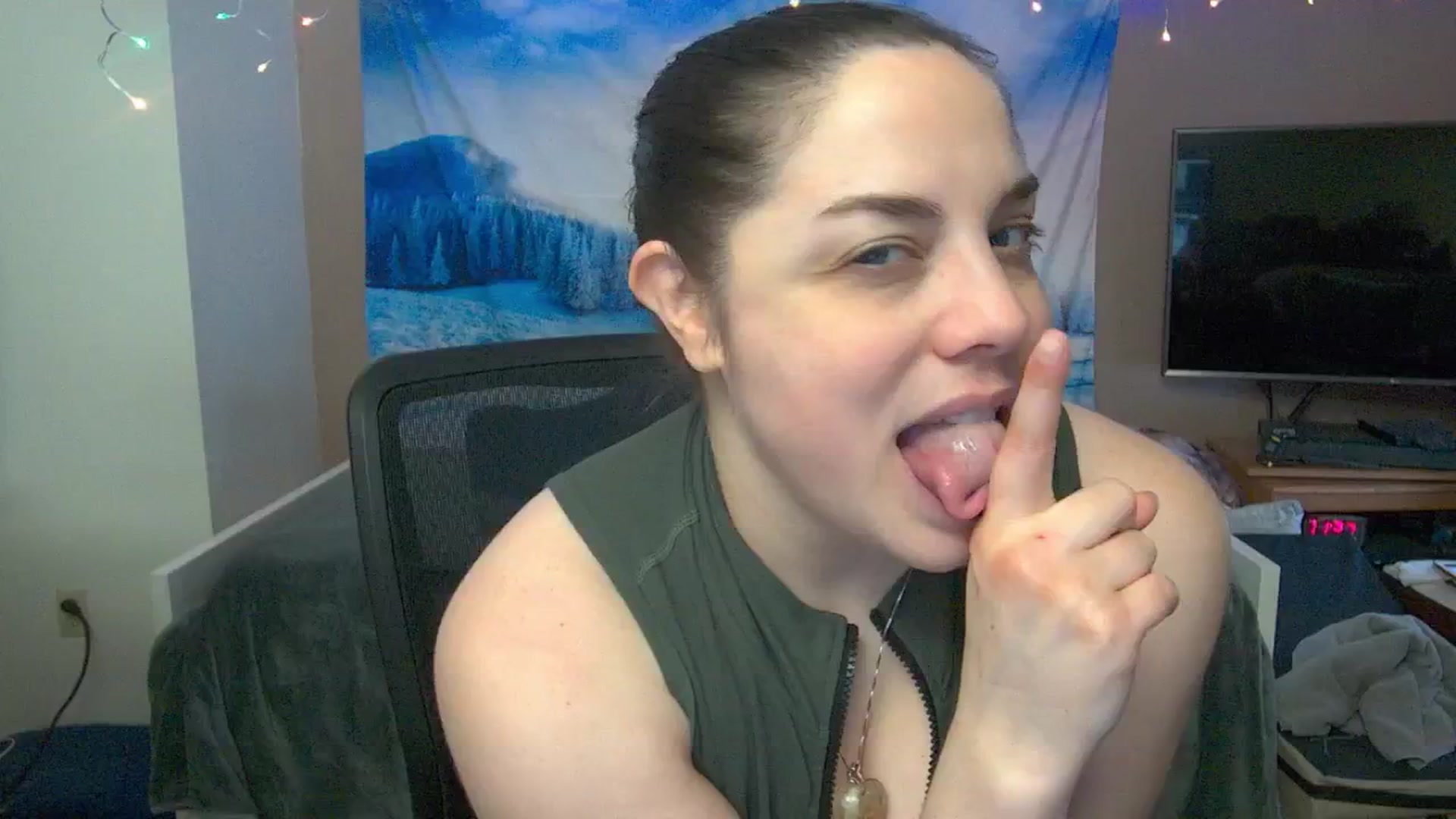 Gallery image thumbnail from Mandy_Rose's myfreecams stream on, 02/19/2025, 07:41 image 19 of 20