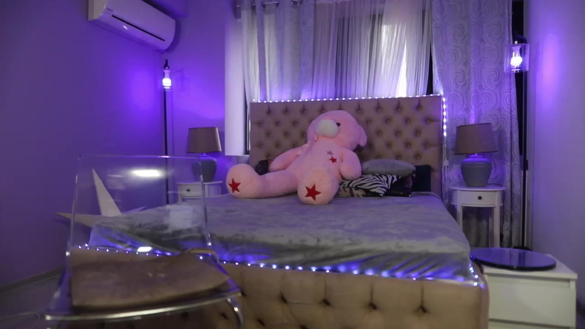 Gallery image thumbnail from Mandypeas's myfreecams stream on, 03/02/2023, 09:16 image 11 of 20