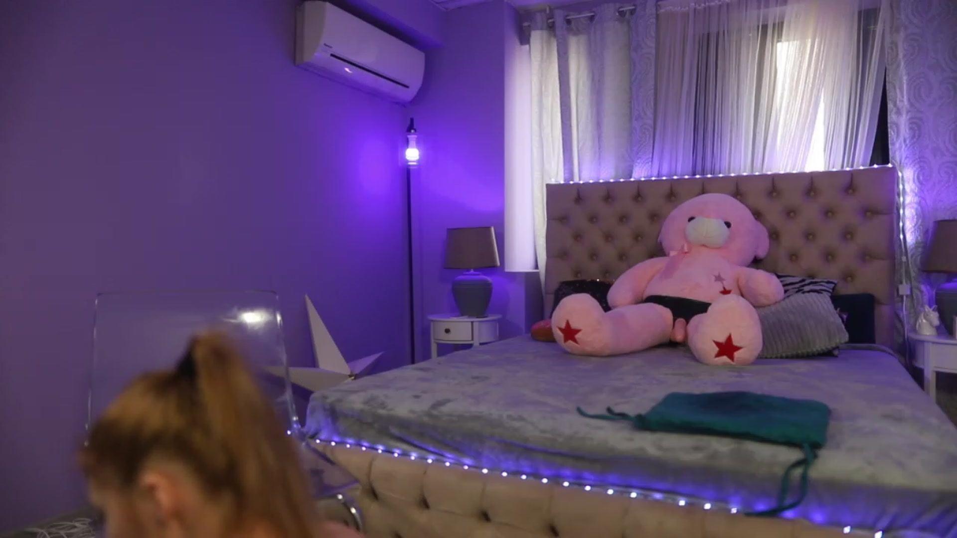 Gallery image thumbnail from Mandypeas's myfreecams stream on, 03/17/2023, 11:11 image 4 of 20