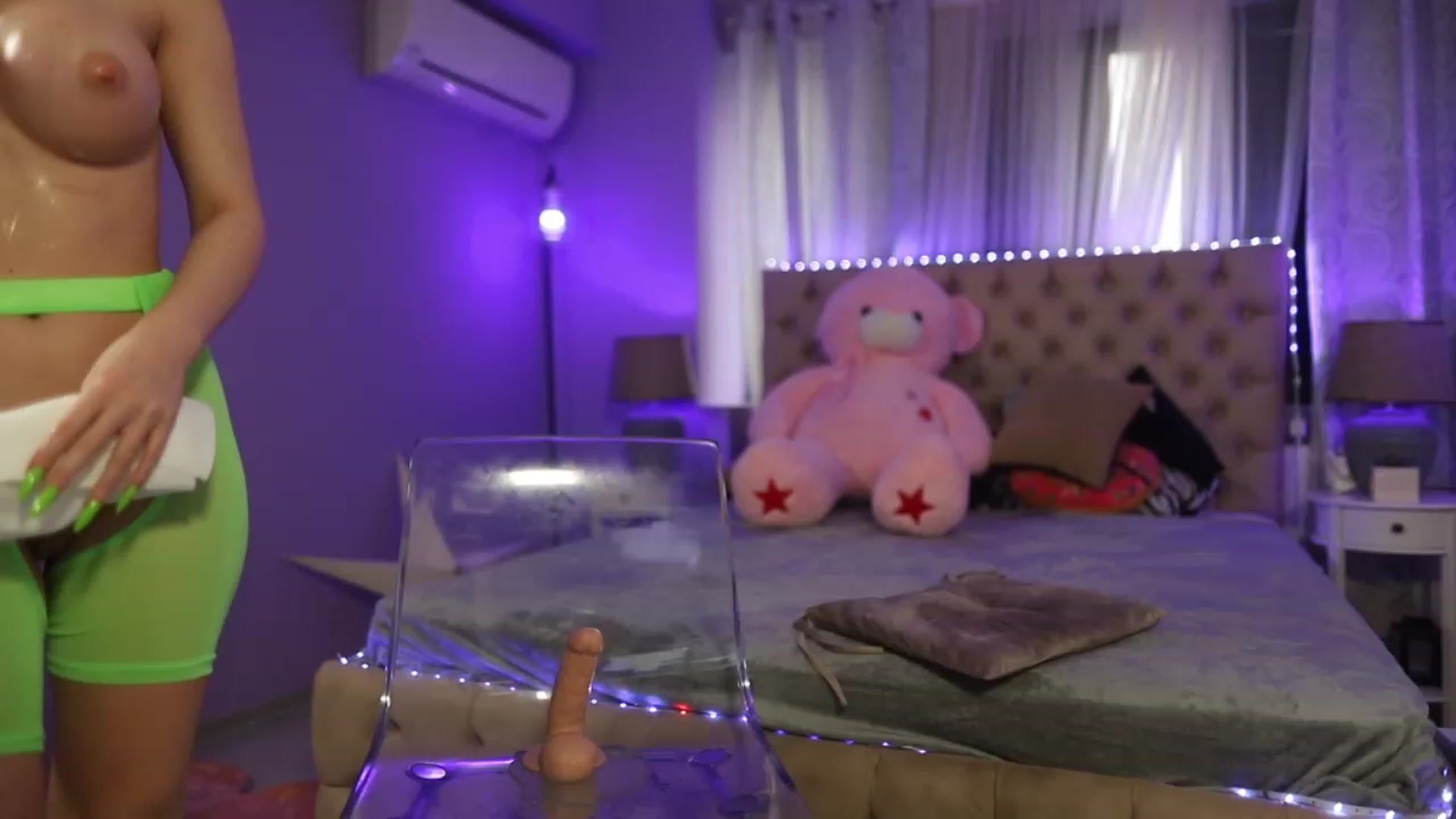 Gallery image thumbnail from Mandypeas's myfreecams stream on, 04/25/2023, 11:43 image 6 of 20