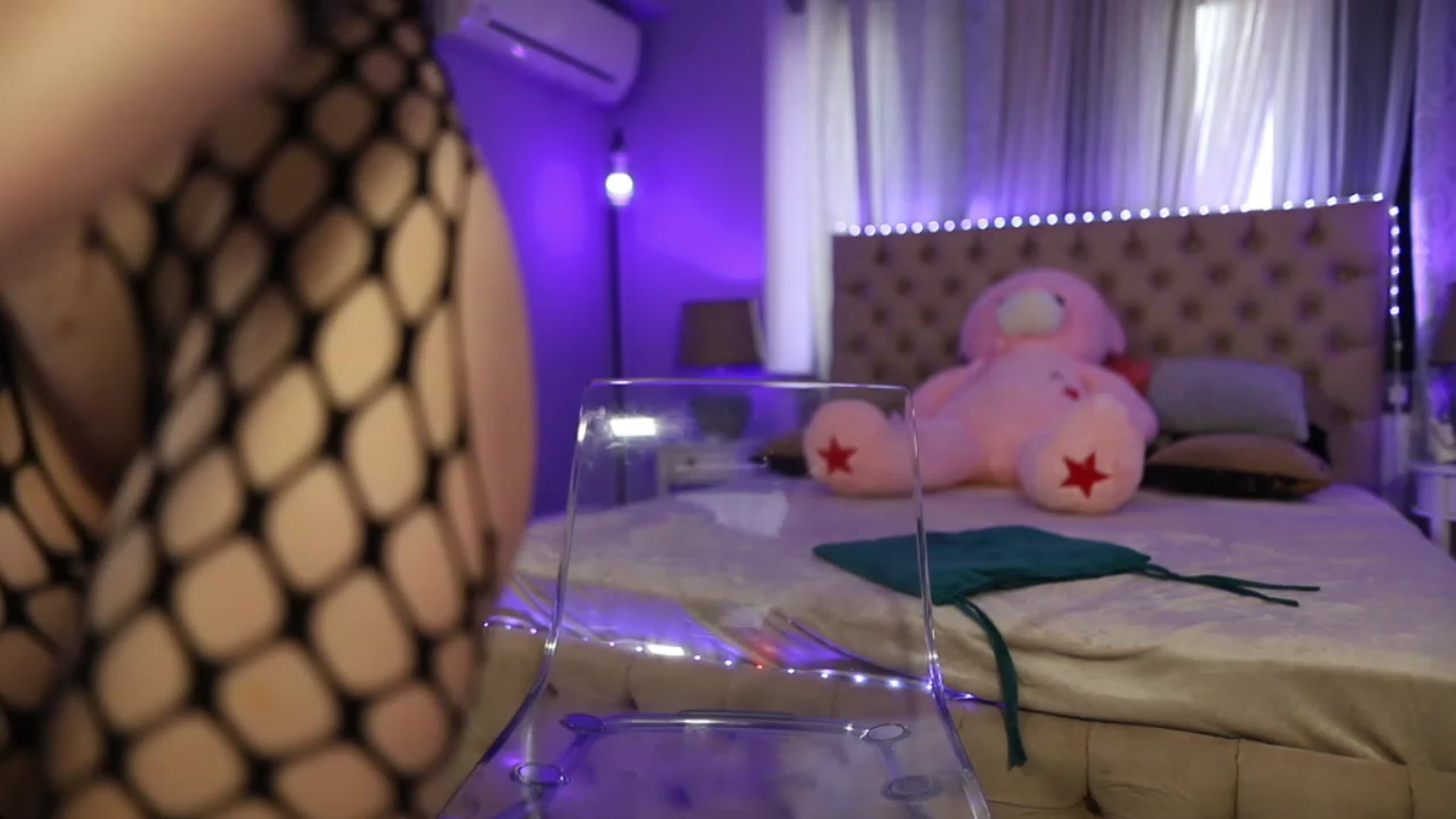 Gallery image thumbnail from Mandypeas's myfreecams stream on, 05/10/2023, 06:57 image 1 of 20
