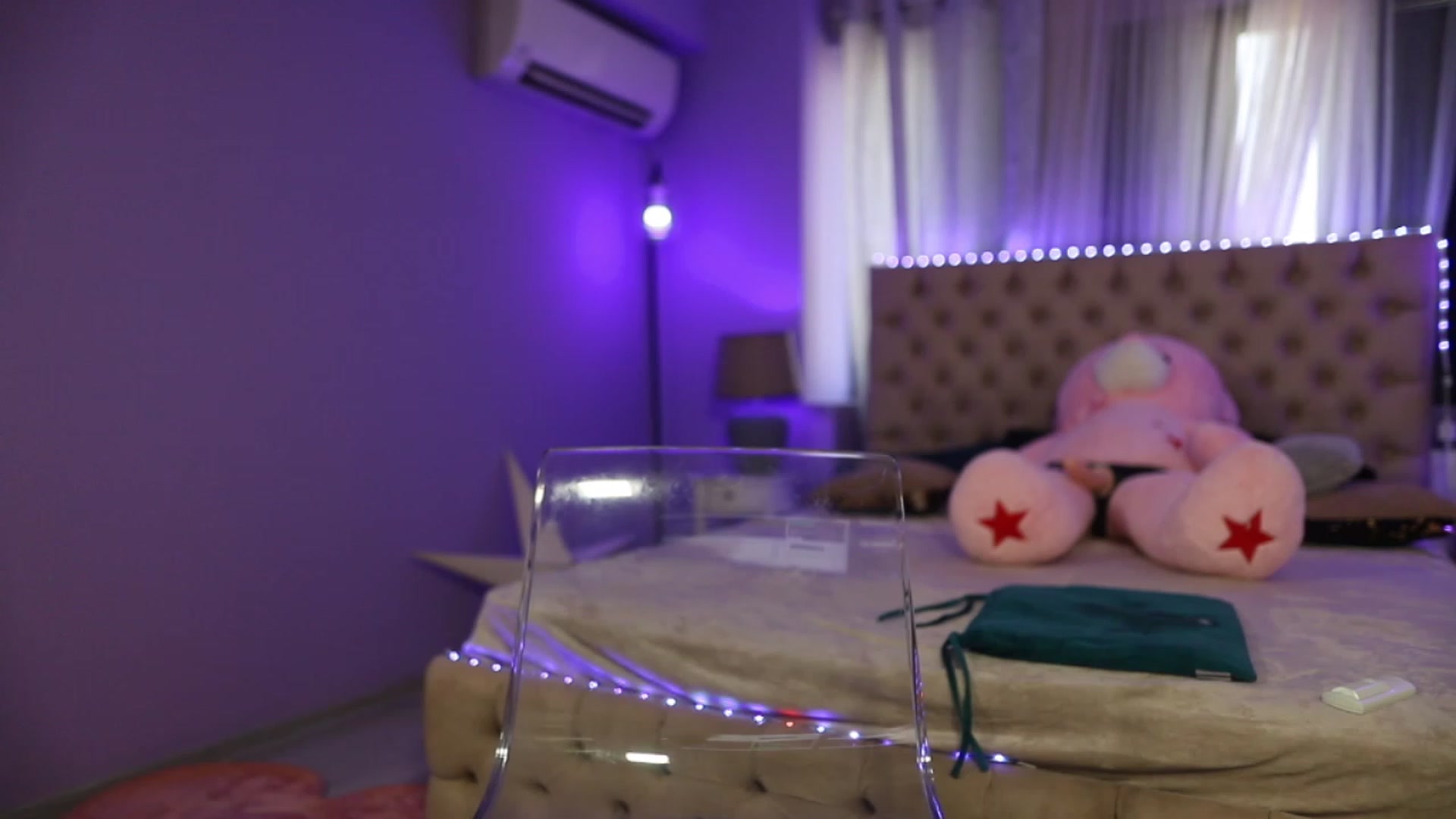 Gallery image thumbnail from Mandypeas's myfreecams stream on, 05/24/2023, 08:54 image 3 of 20