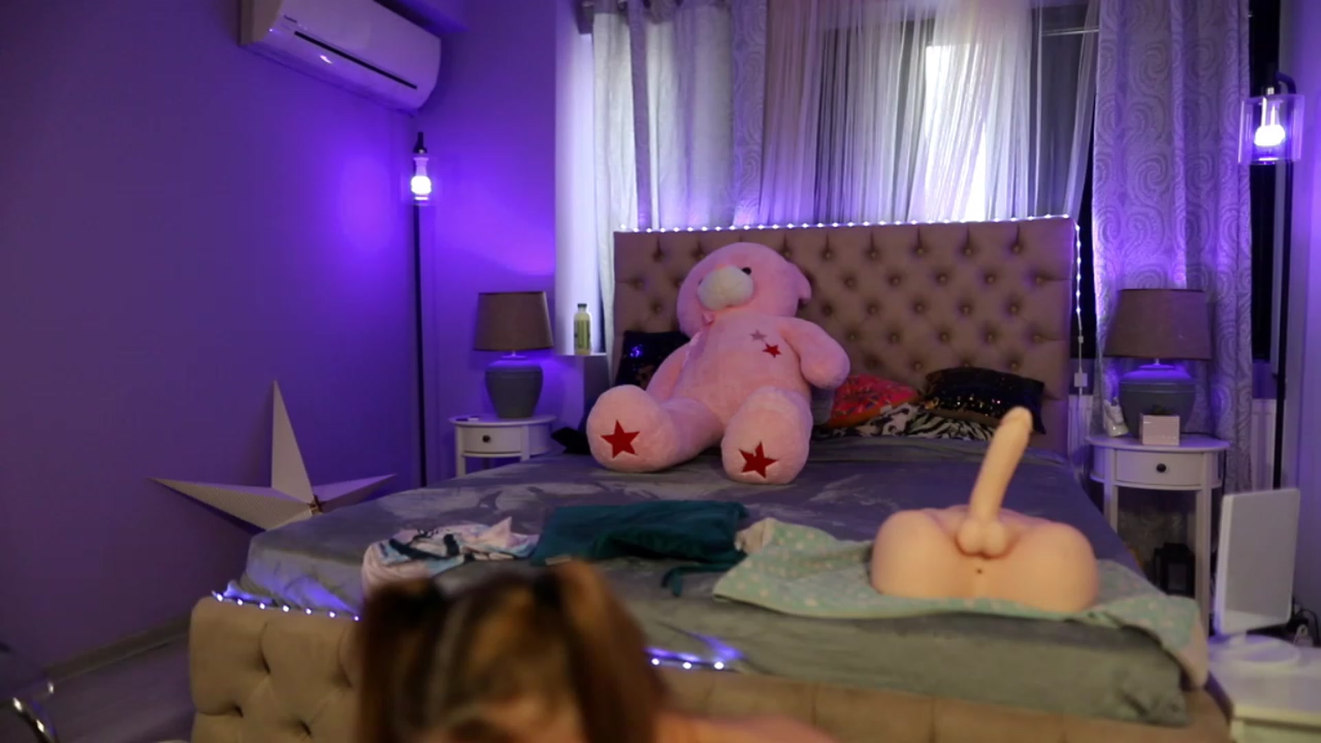 Gallery image thumbnail from Mandypeas's myfreecams stream on, 06/06/2023, 10:43 image 5 of 20