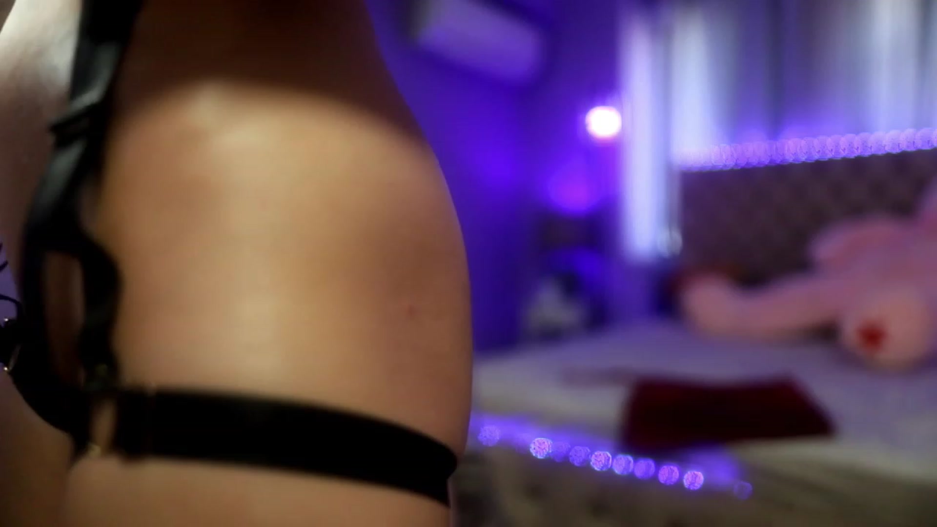 Gallery image thumbnail from Mandypeas's myfreecams stream on, 10/15/2023, 11:06 image 2 of 20