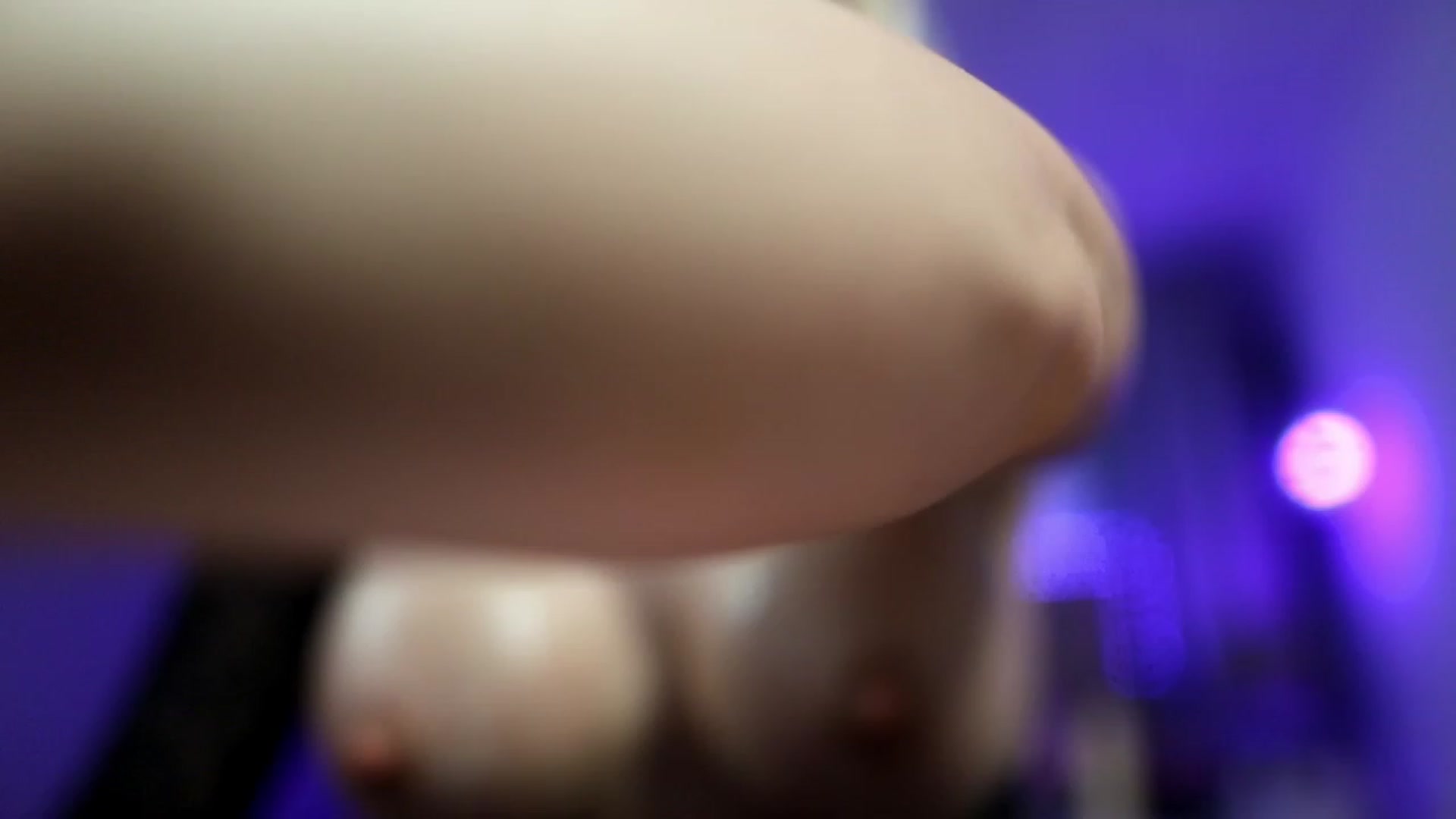 Gallery image thumbnail from Mandypeas's myfreecams stream on, 02/03/2024, 12:34 image 1 of 20