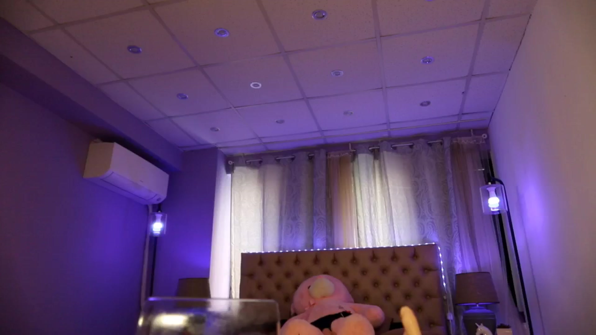 Gallery image thumbnail from Mandypeas's myfreecams stream on, 06/18/2024, 13:39 image 10 of 20
