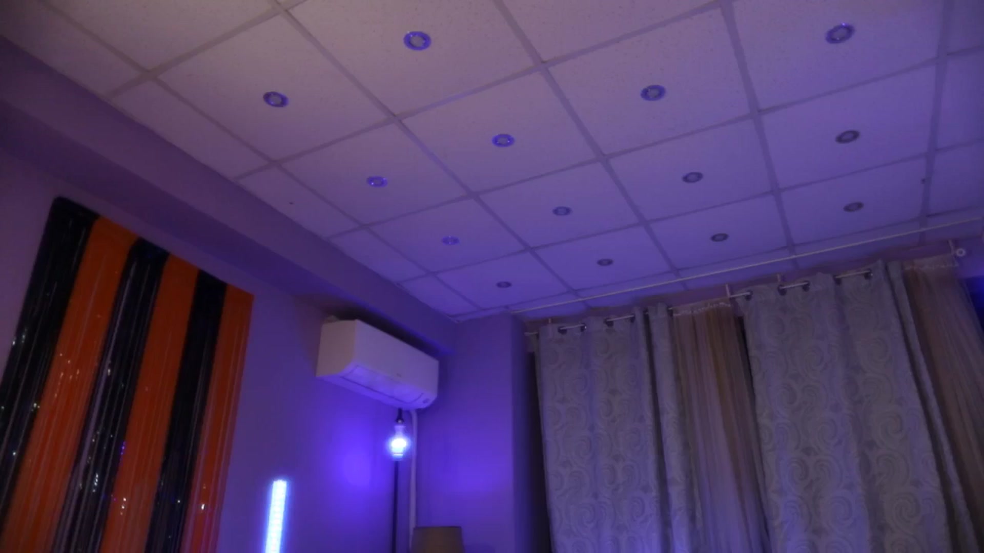 Gallery image thumbnail from Mandypeas's myfreecams stream on, 10/30/2024, 17:02 image 11 of 20