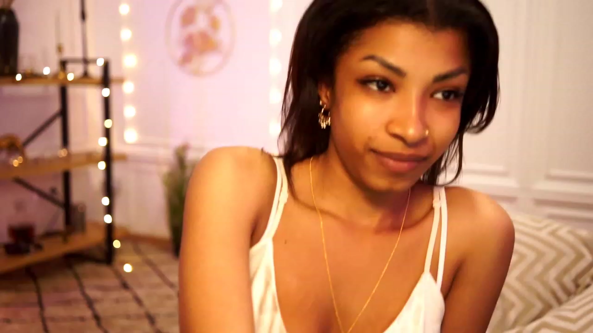 Gallery image thumbnail from Manelikpearce's myfreecams stream on, 04/12/2023, 19:14 image 8 of 20