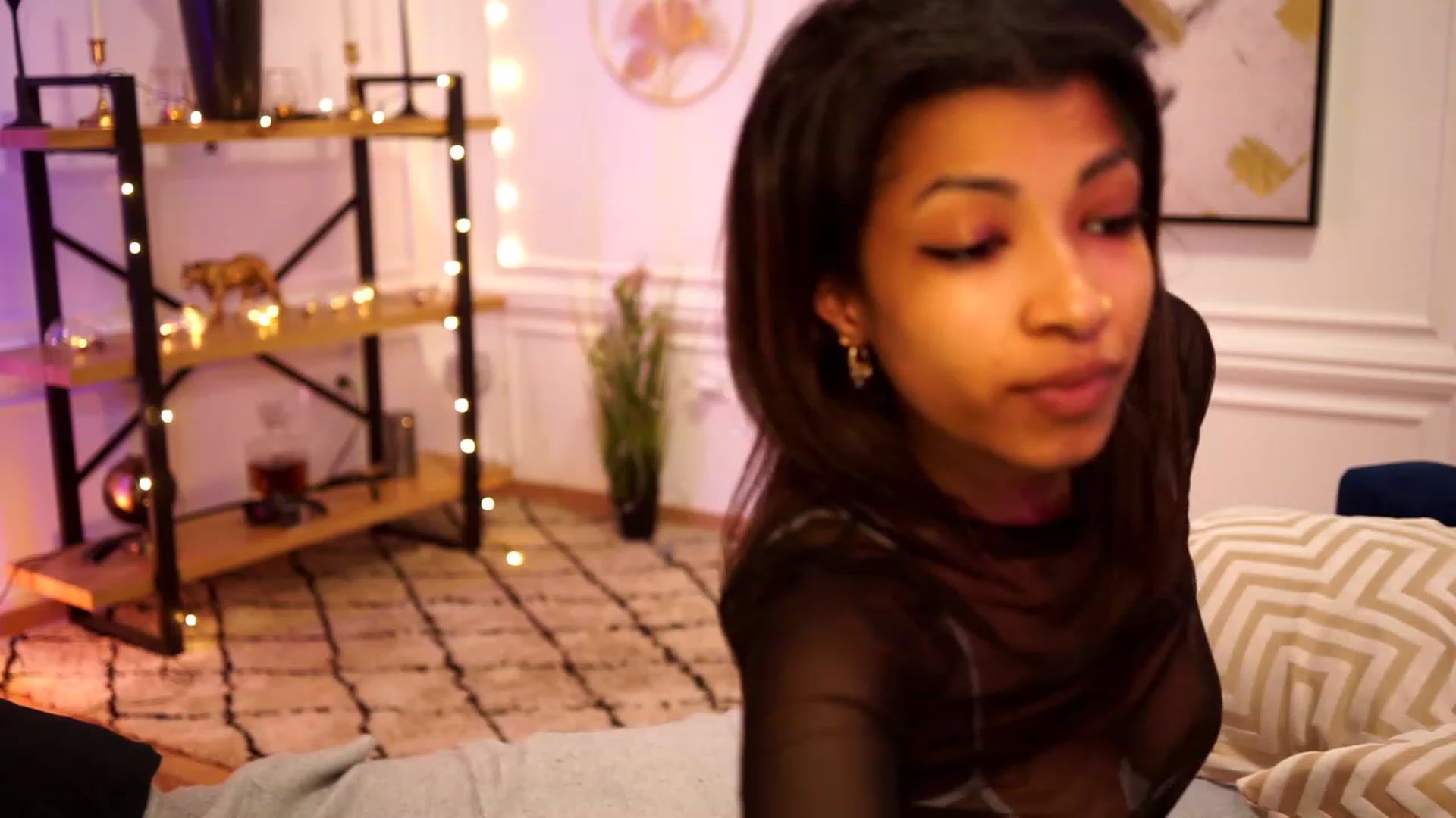 Gallery image thumbnail from Manelikpearce's myfreecams stream on, 04/15/2023, 22:05 image 13 of 20