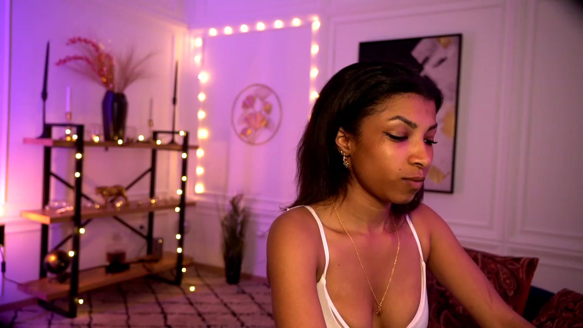 Gallery image thumbnail from Manelikpearce's myfreecams stream on, 05/01/2023, 19:37 image 2 of 20