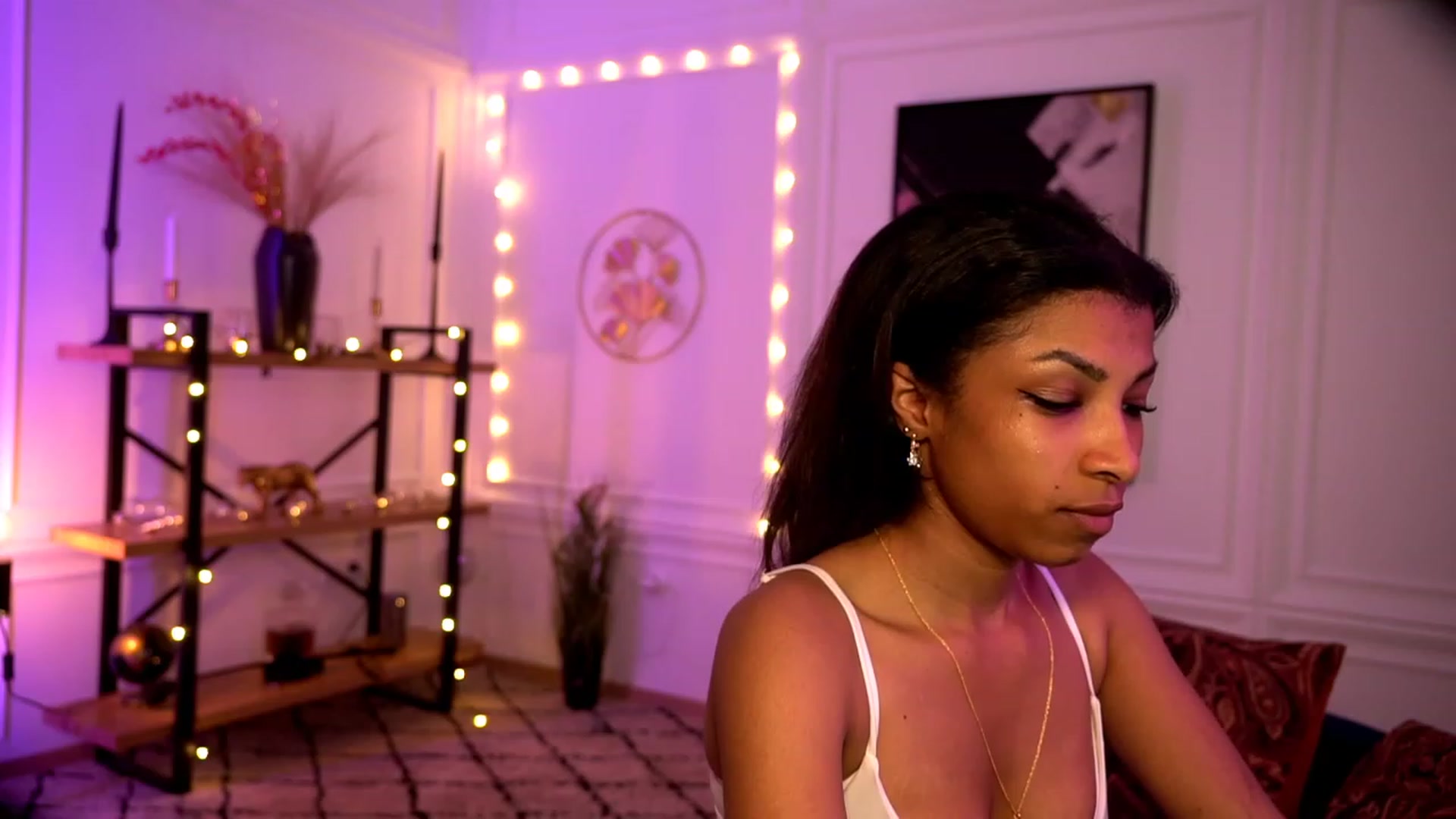 Gallery image thumbnail from Manelikpearce's myfreecams stream on, 05/01/2023, 19:37 image 3 of 20