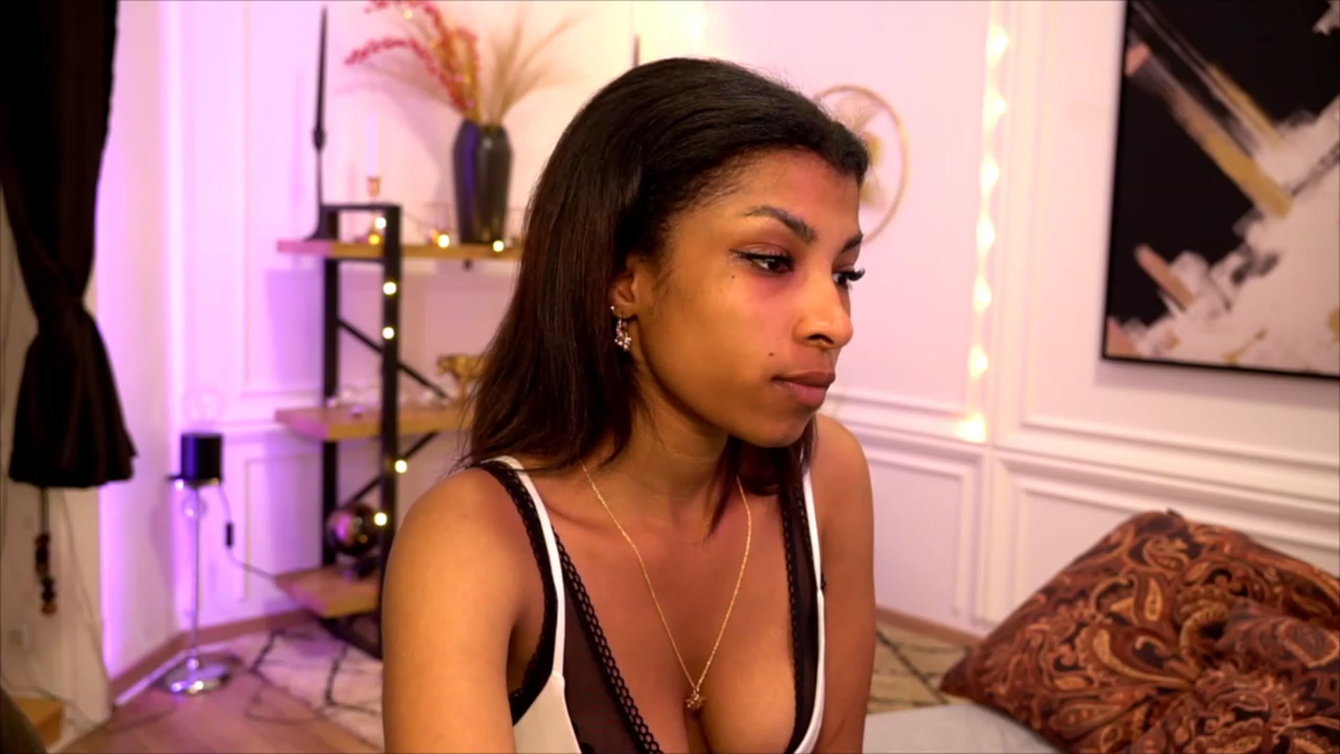 Gallery image thumbnail from Manelikpearce's myfreecams stream on, 05/08/2023, 17:22 image 15 of 20