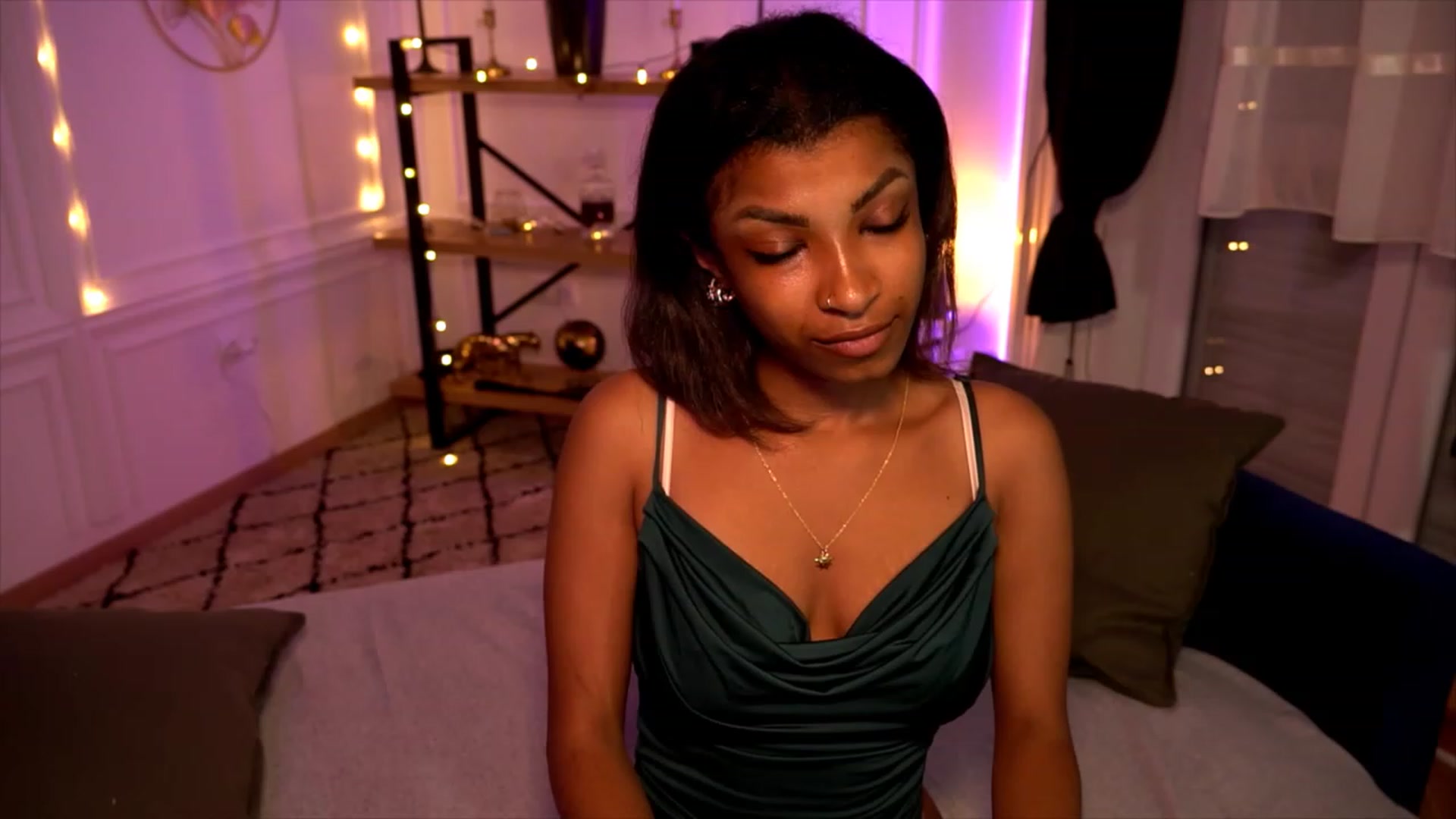 Gallery image thumbnail from Manelikpearce's myfreecams stream on, 06/10/2023, 13:11 image 3 of 20