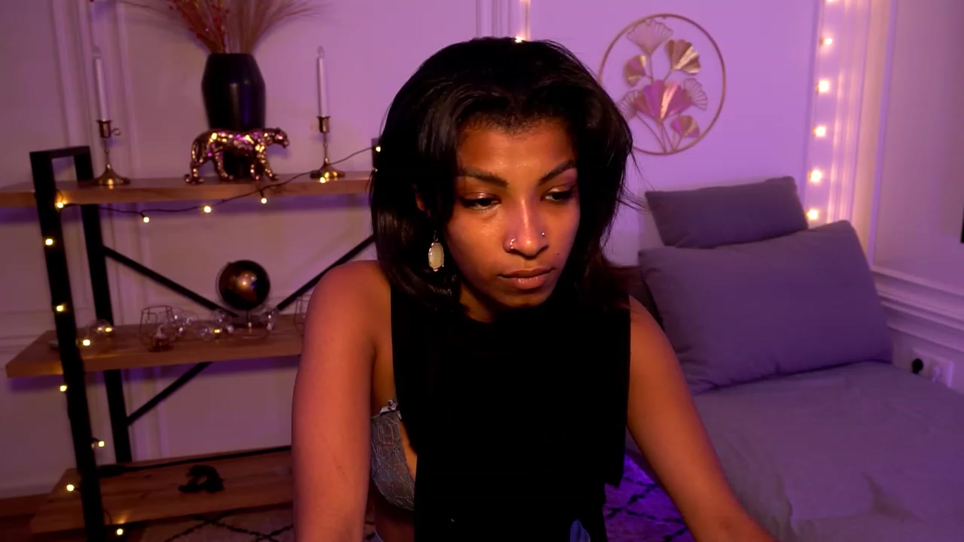 Gallery image thumbnail from Manelikpearce's myfreecams stream on, 10/17/2023, 19:26 image 12 of 20