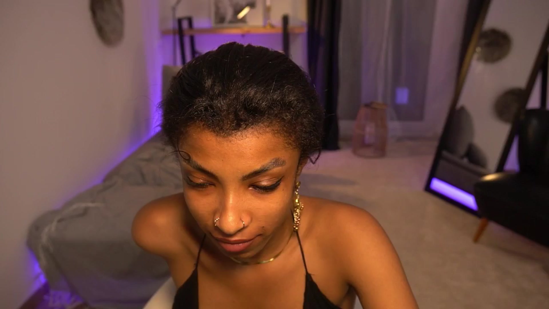 Gallery image thumbnail from Manelikpearce's myfreecams stream on, 05/09/2024, 21:07 image 13 of 20
