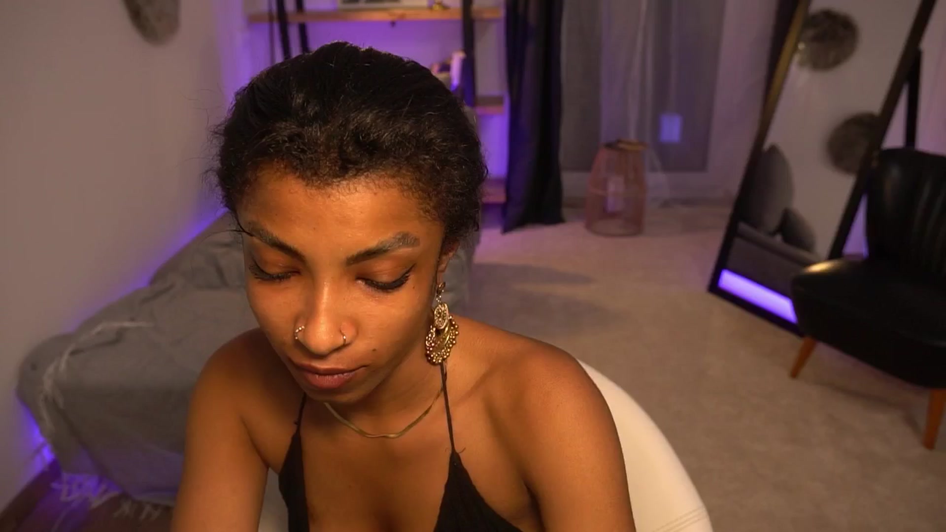 Gallery image thumbnail from Manelikpearce's myfreecams stream on, 05/09/2024, 21:07 image 11 of 20