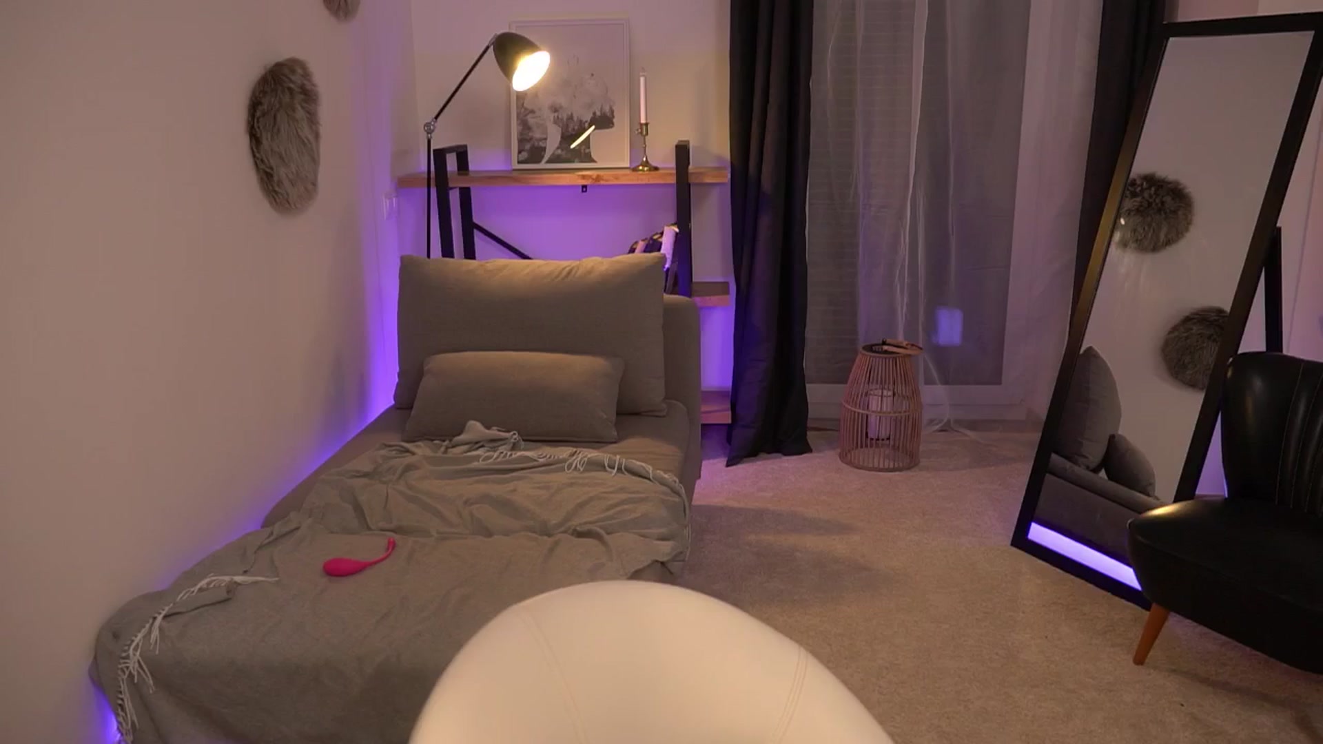 Gallery image thumbnail from Manelikpearce's myfreecams stream on, 05/09/2024, 22:07 image 5 of 20