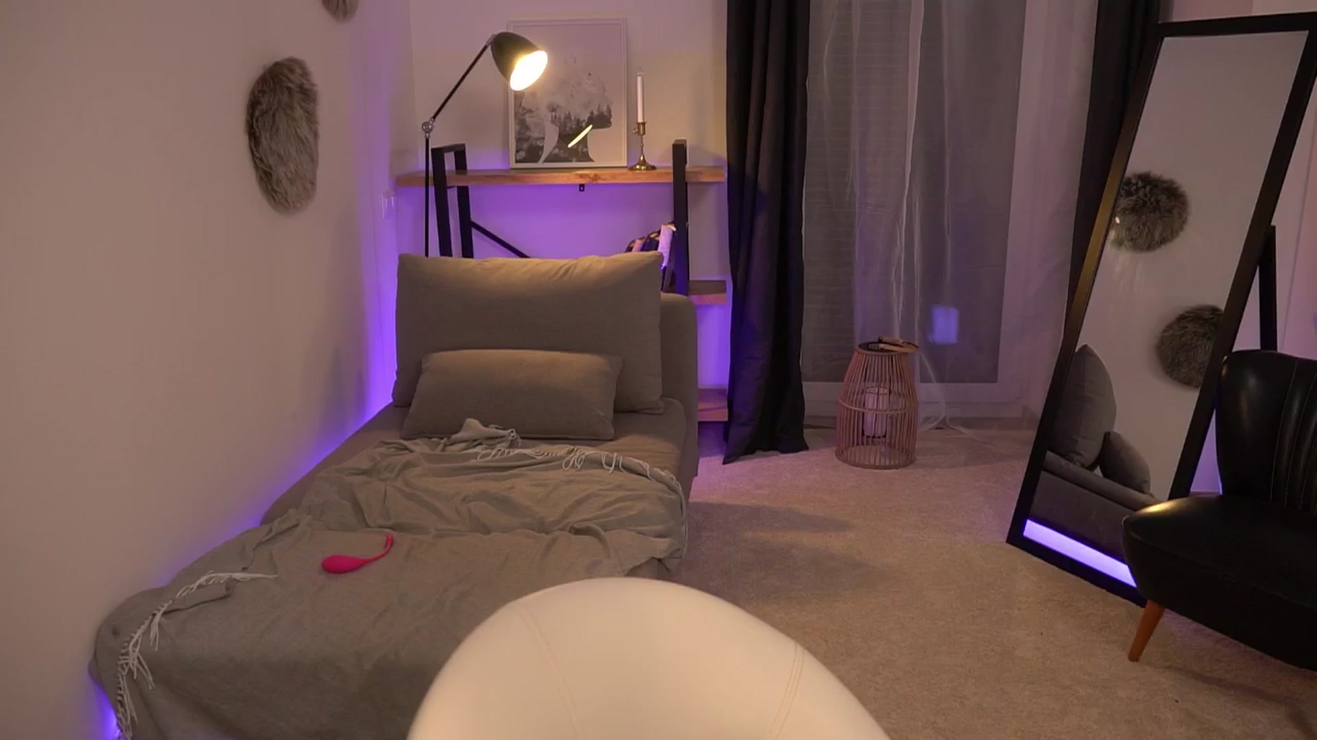 Gallery image thumbnail from Manelikpearce's myfreecams stream on, 05/09/2024, 22:07 image 6 of 20