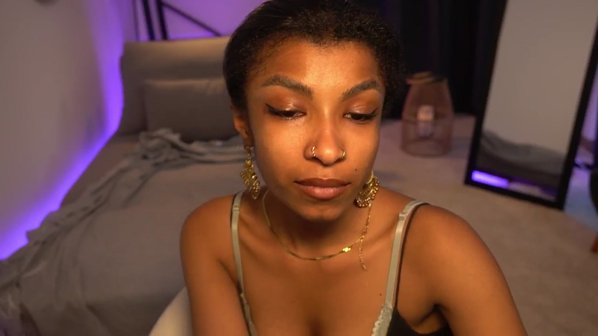Gallery image thumbnail from Manelikpearce's myfreecams stream on, 05/10/2024, 18:05 image 3 of 20