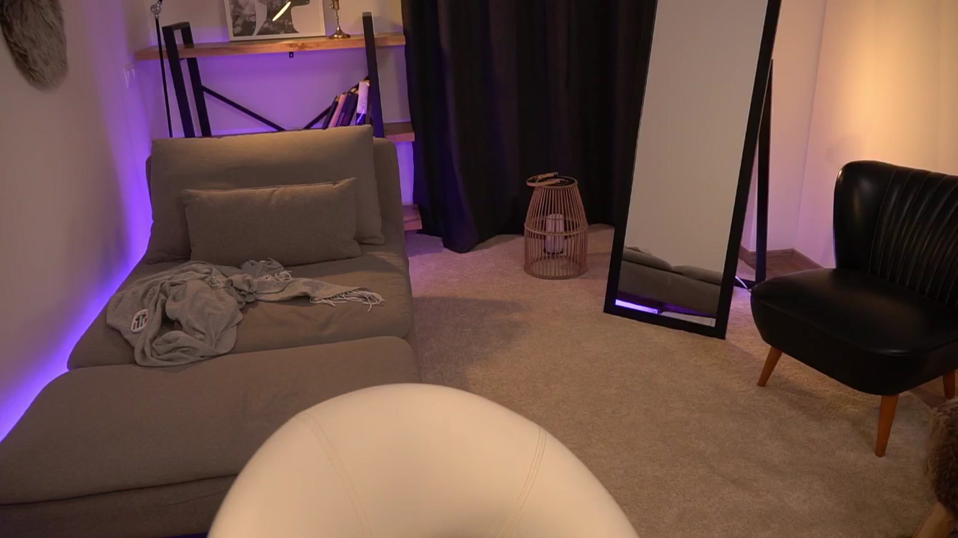 Gallery image thumbnail from Manelikpearce's myfreecams stream on, 05/11/2024, 08:46 image 20 of 20