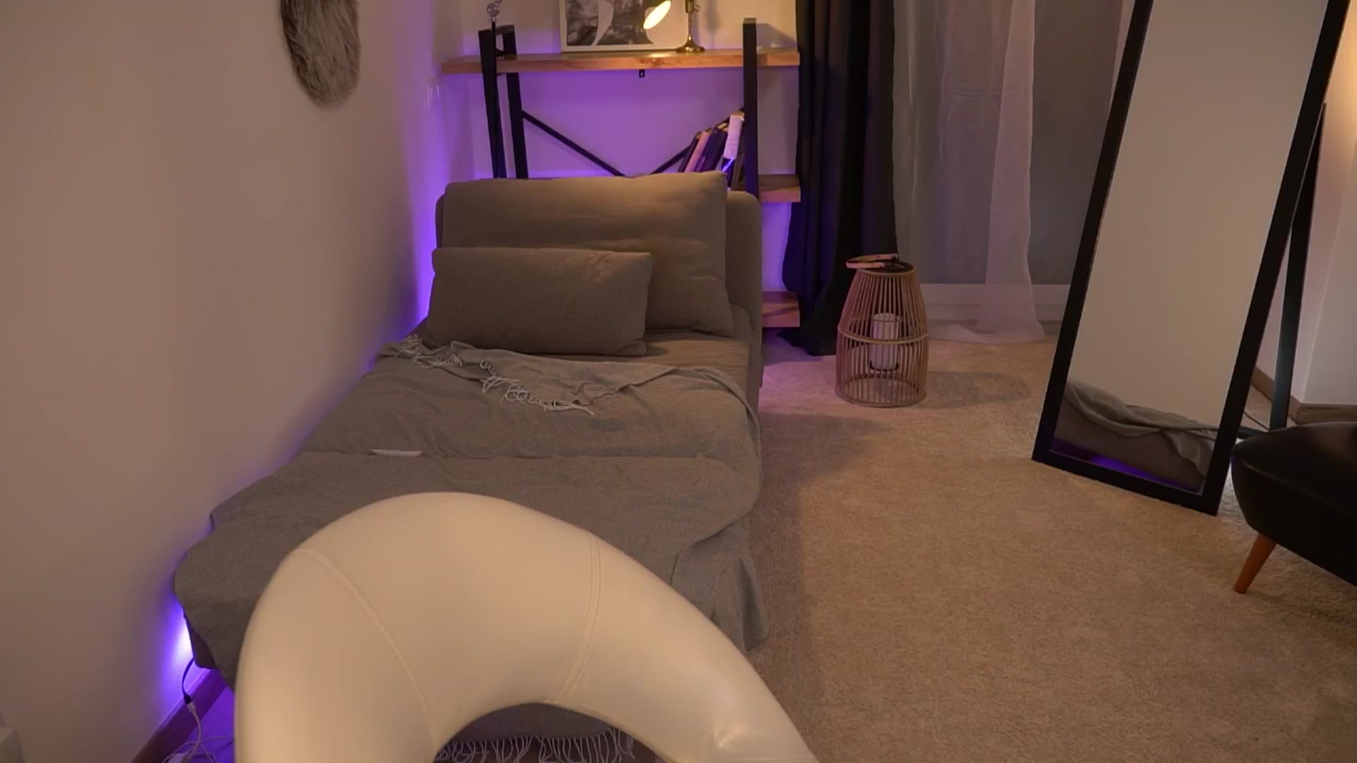 Gallery image thumbnail from Manelikpearce's myfreecams stream on, 05/18/2024, 20:17 image 15 of 20