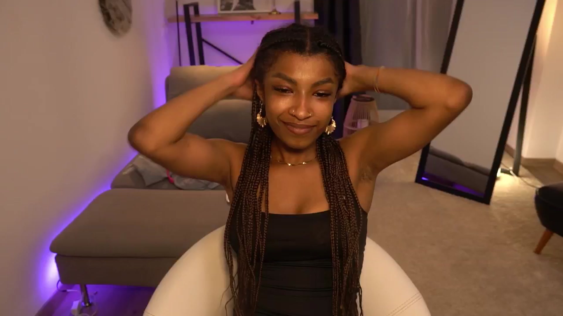 Gallery image thumbnail from Manelikpearce's myfreecams stream on, 05/24/2024, 16:49 image 5 of 20