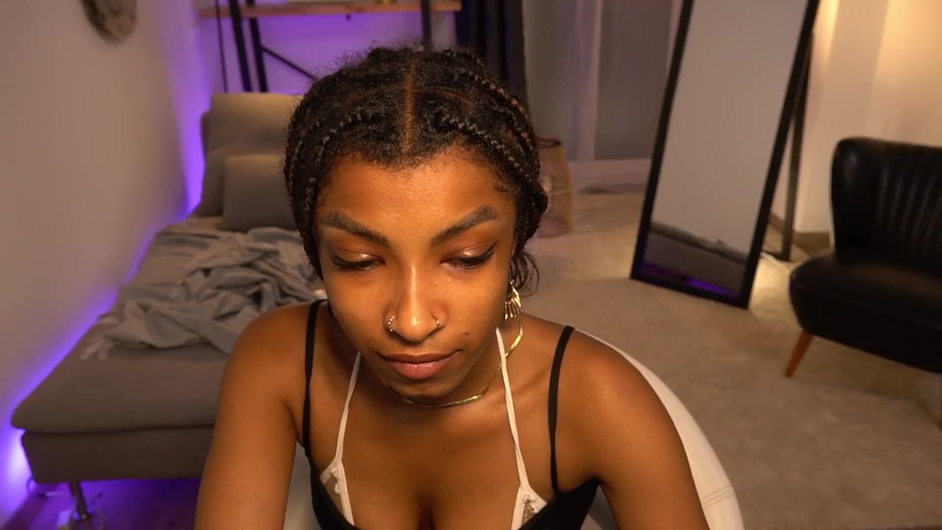 Gallery image thumbnail from Manelikpearce's myfreecams stream on, 05/24/2024, 18:11 image 16 of 20