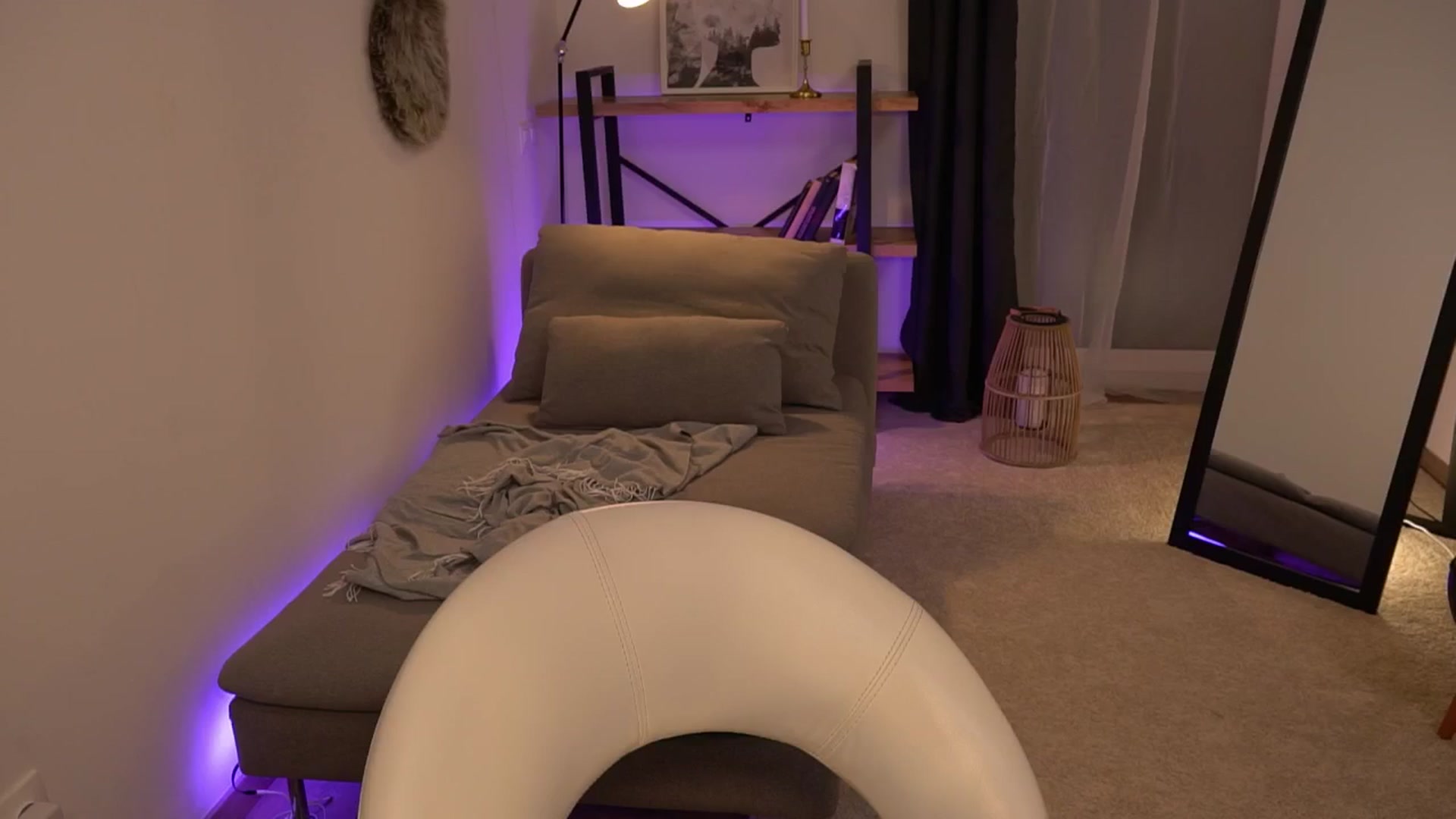 Gallery image thumbnail from Manelikpearce's myfreecams stream on, 05/24/2024, 21:11 image 10 of 20