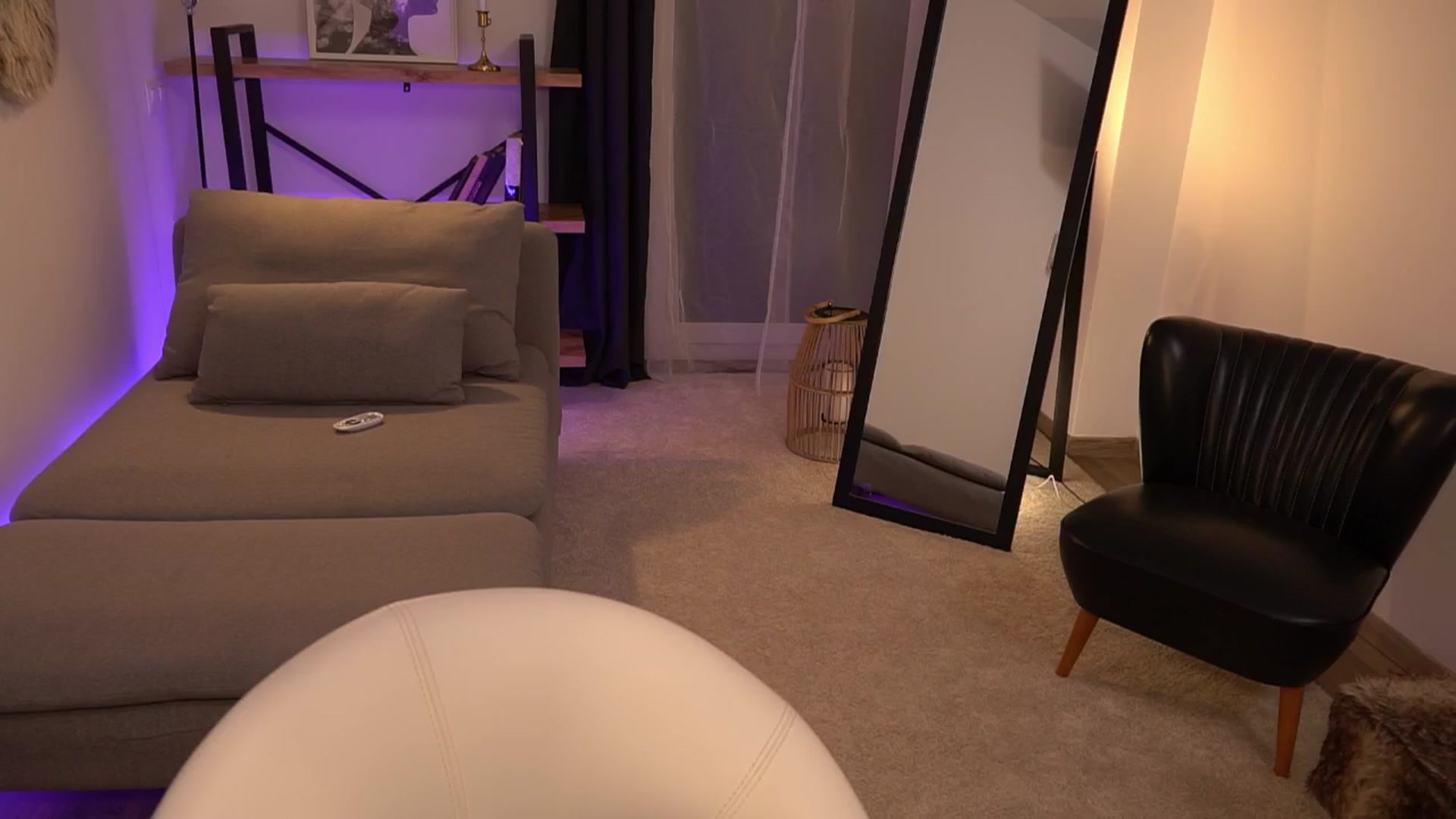 Gallery image thumbnail from Manelikpearce's myfreecams stream on, 05/30/2024, 19:12 image 15 of 20