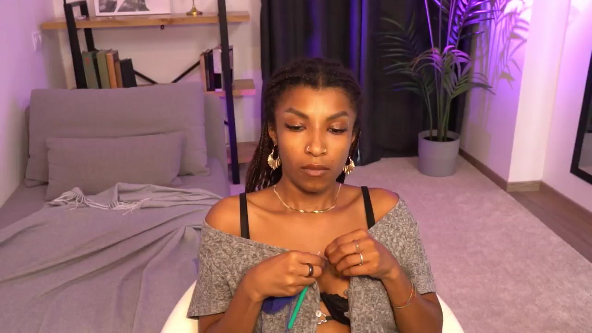 Gallery image thumbnail from Manelikpearce's myfreecams stream on, 08/12/2024, 17:33 image 6 of 20