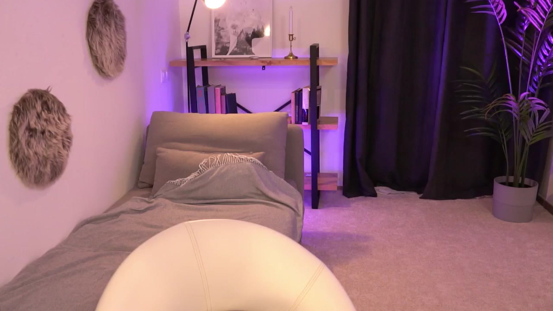 Gallery image thumbnail from Manelikpearce's myfreecams stream on, 08/14/2024, 19:28 image 17 of 20