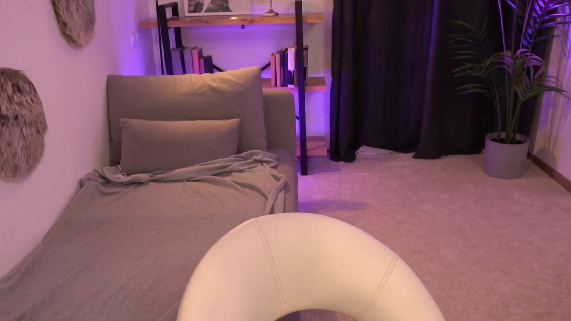 Gallery image thumbnail from Manelikpearce's myfreecams stream on, 09/03/2024, 17:06 image 14 of 20