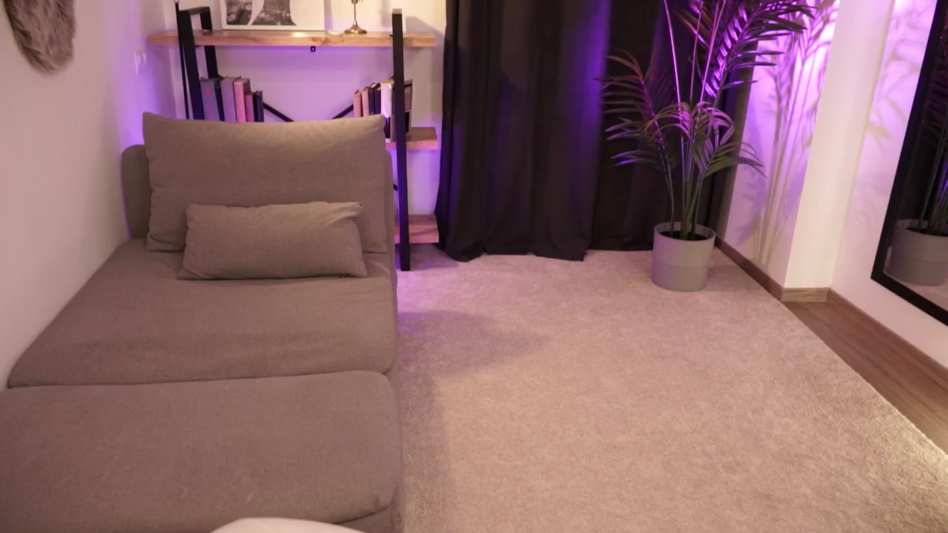 Gallery image thumbnail from Manelikpearce's myfreecams stream on, 09/14/2024, 18:16 image 7 of 20