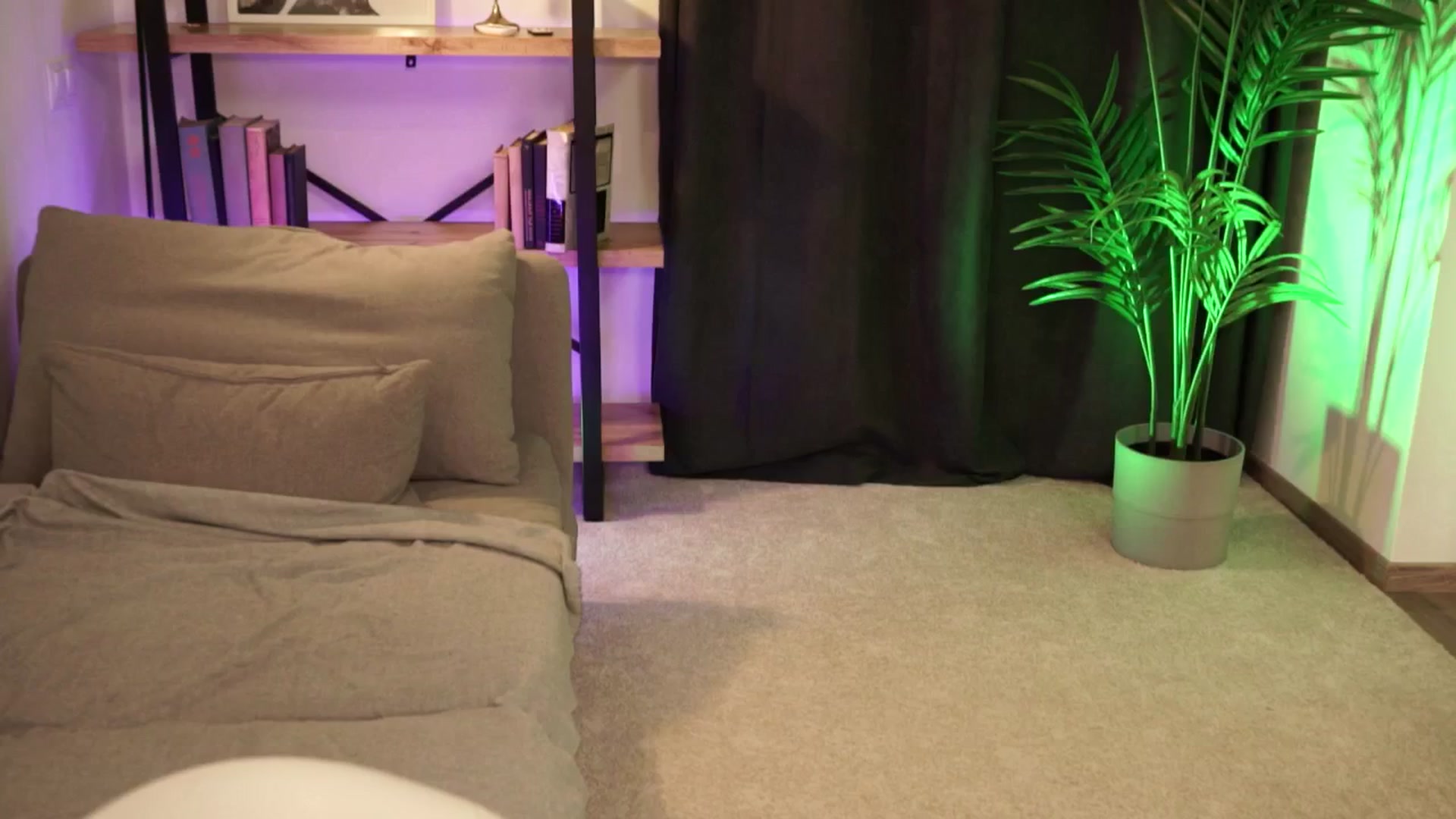 Gallery image thumbnail from Manelikpearce's myfreecams stream on, 09/17/2024, 18:37 image 16 of 20