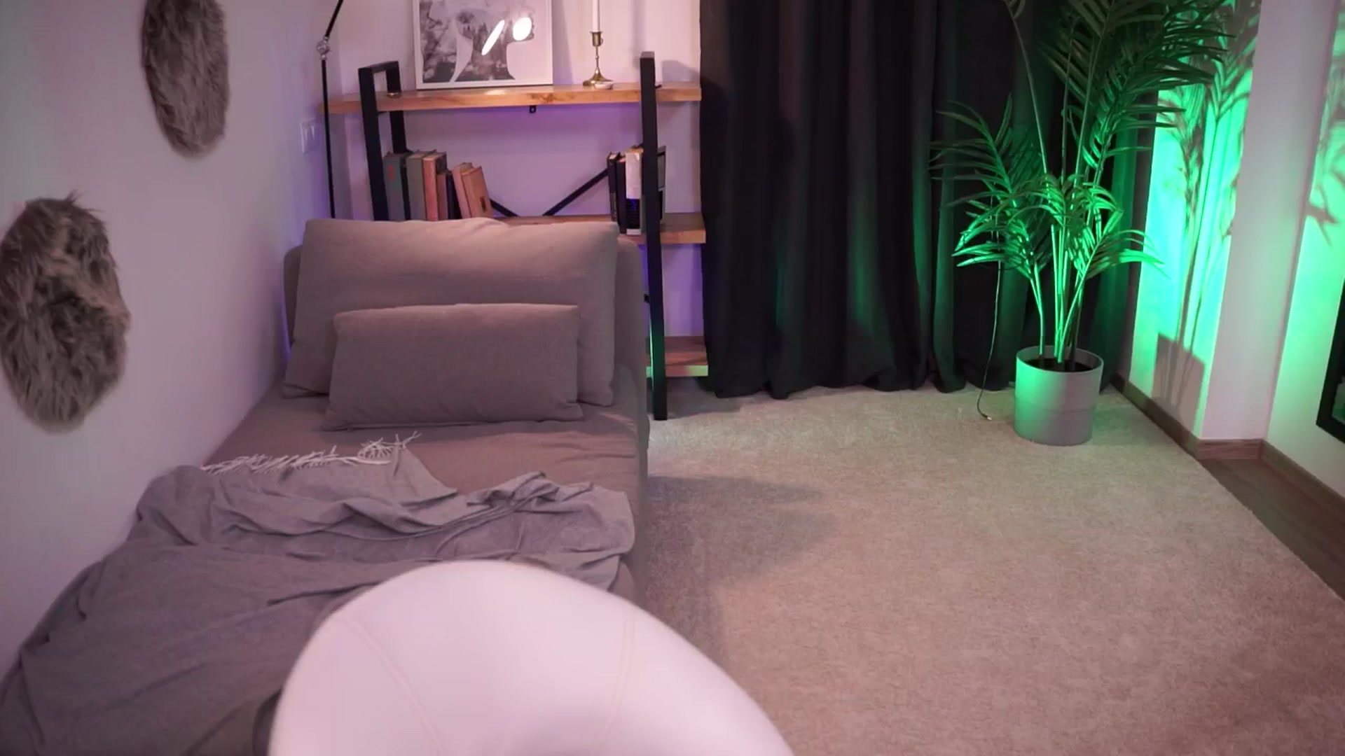 Gallery image thumbnail from Manelikpearce's myfreecams stream on, 09/24/2024, 19:04 image 7 of 20