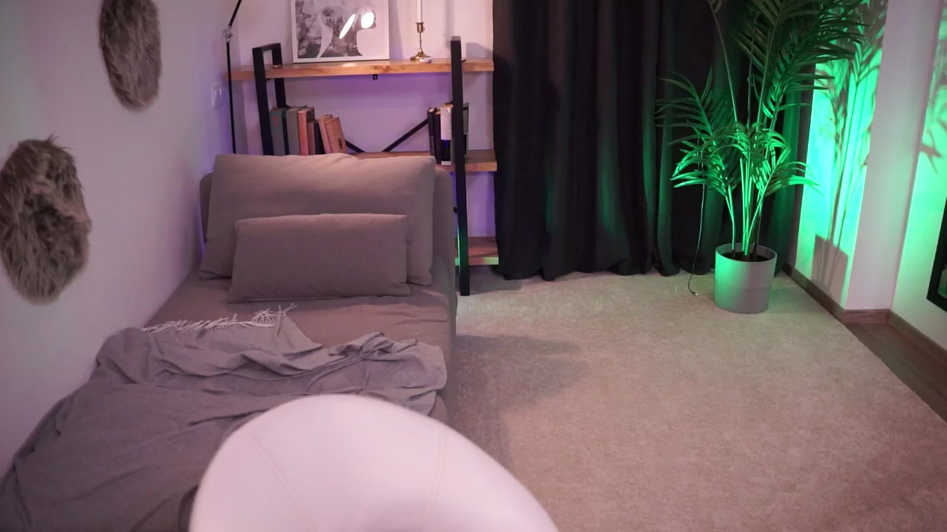 Gallery image thumbnail from Manelikpearce's myfreecams stream on, 09/24/2024, 19:04 image 12 of 20