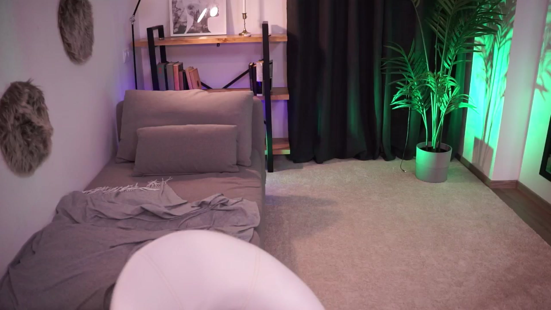 Gallery image thumbnail from Manelikpearce's myfreecams stream on, 09/24/2024, 19:04 image 8 of 20