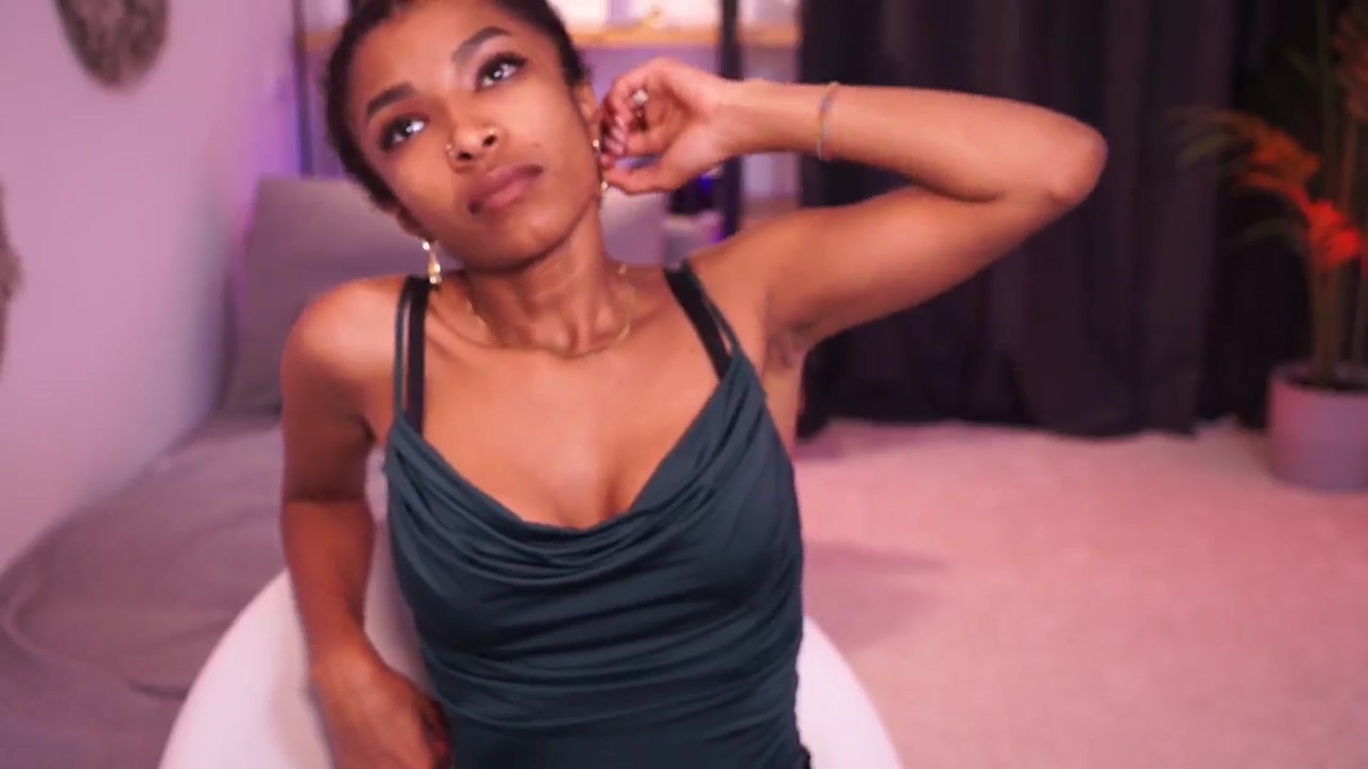 Gallery image thumbnail from Manelikpearce's myfreecams stream on, 10/05/2024, 20:47 image 16 of 20