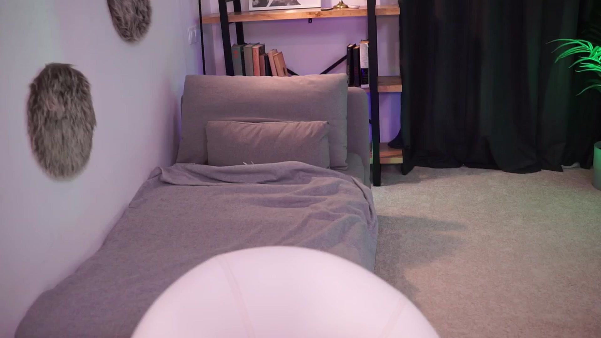 Gallery image thumbnail from Manelikpearce's myfreecams stream on, 10/06/2024, 11:12 image 8 of 20